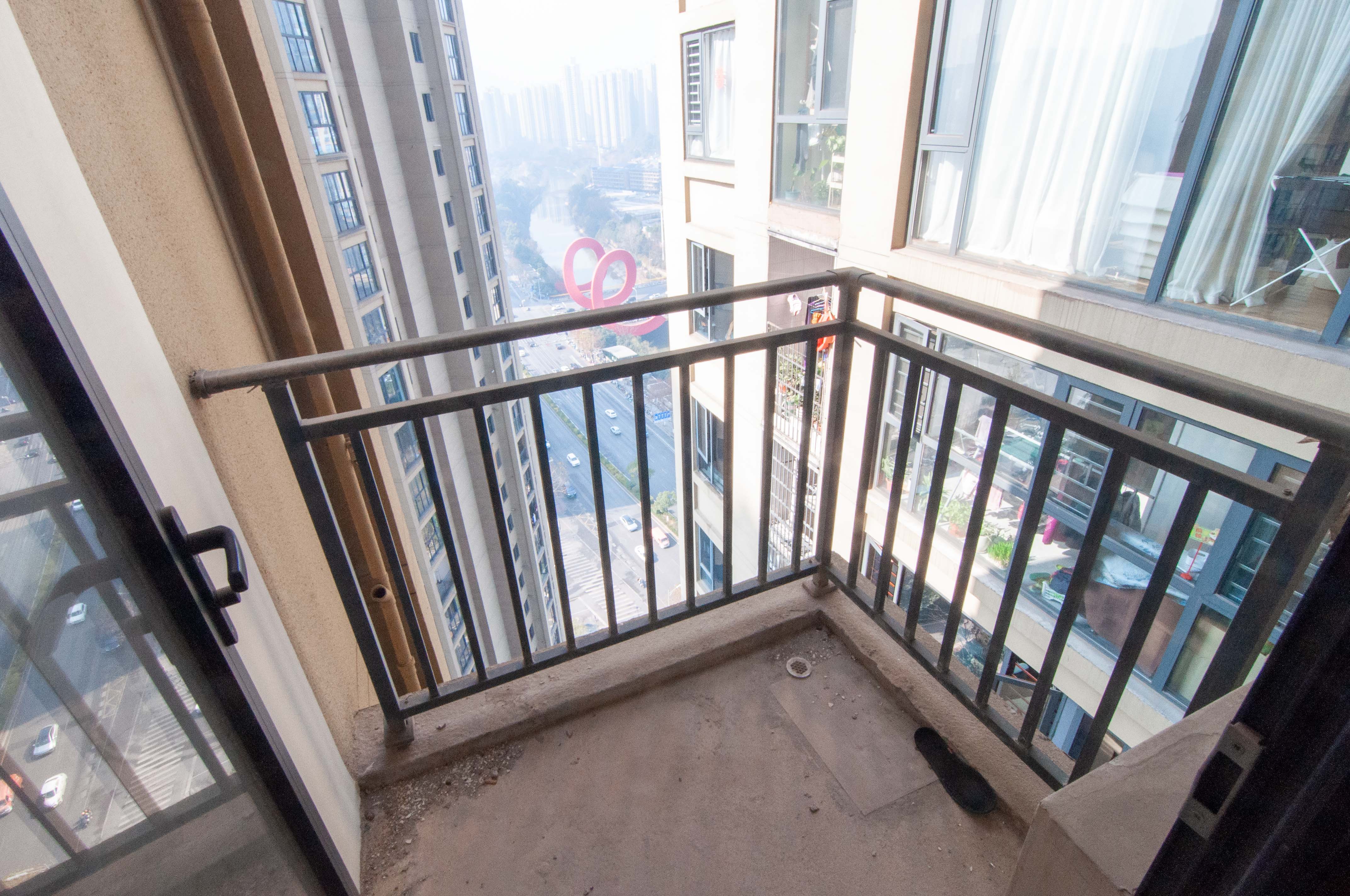 中建梅溪湖中心  3室2厅2卫   129.80万其他