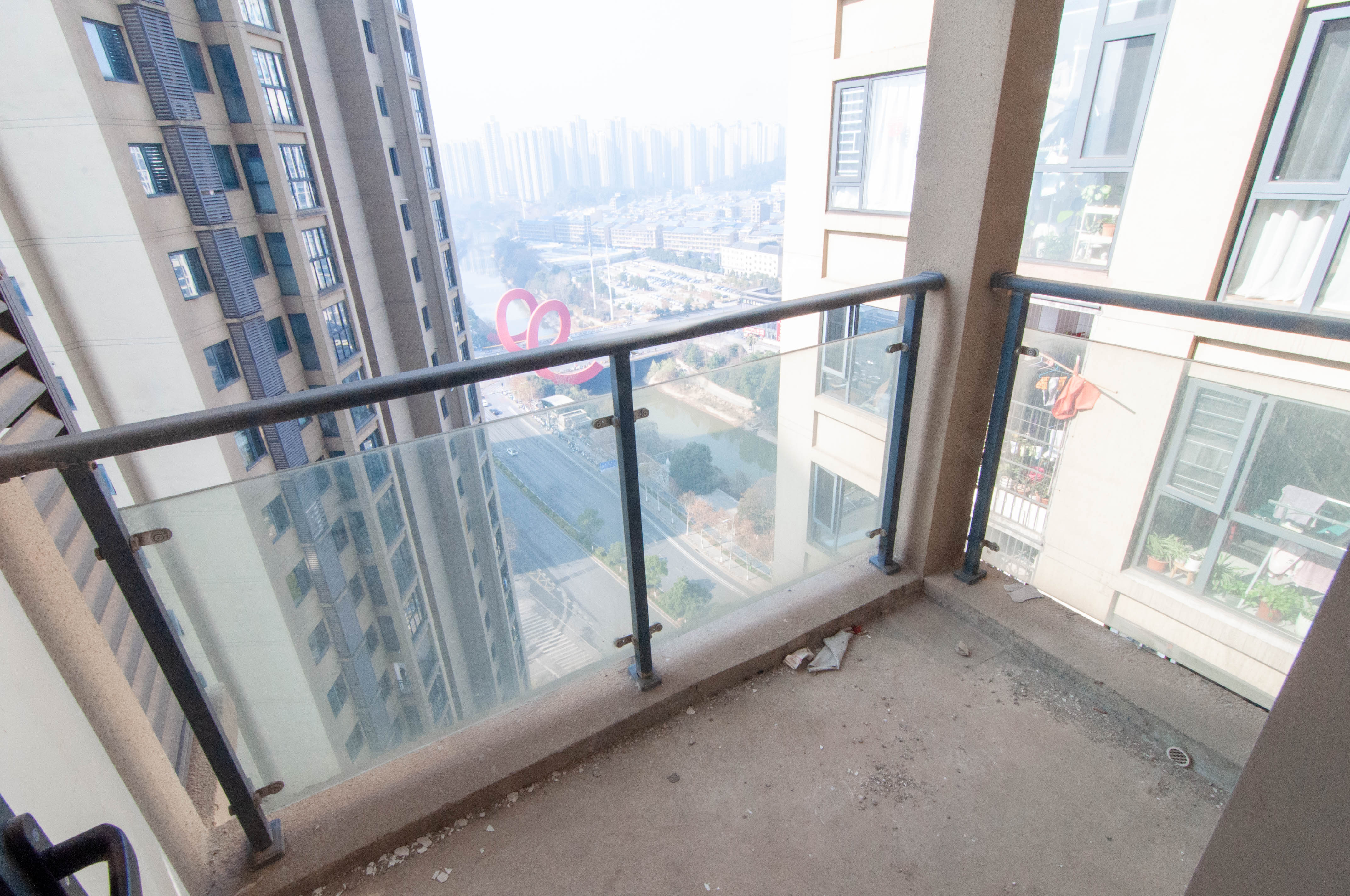 中建梅溪湖中心  3室2厅2卫   129.80万其他