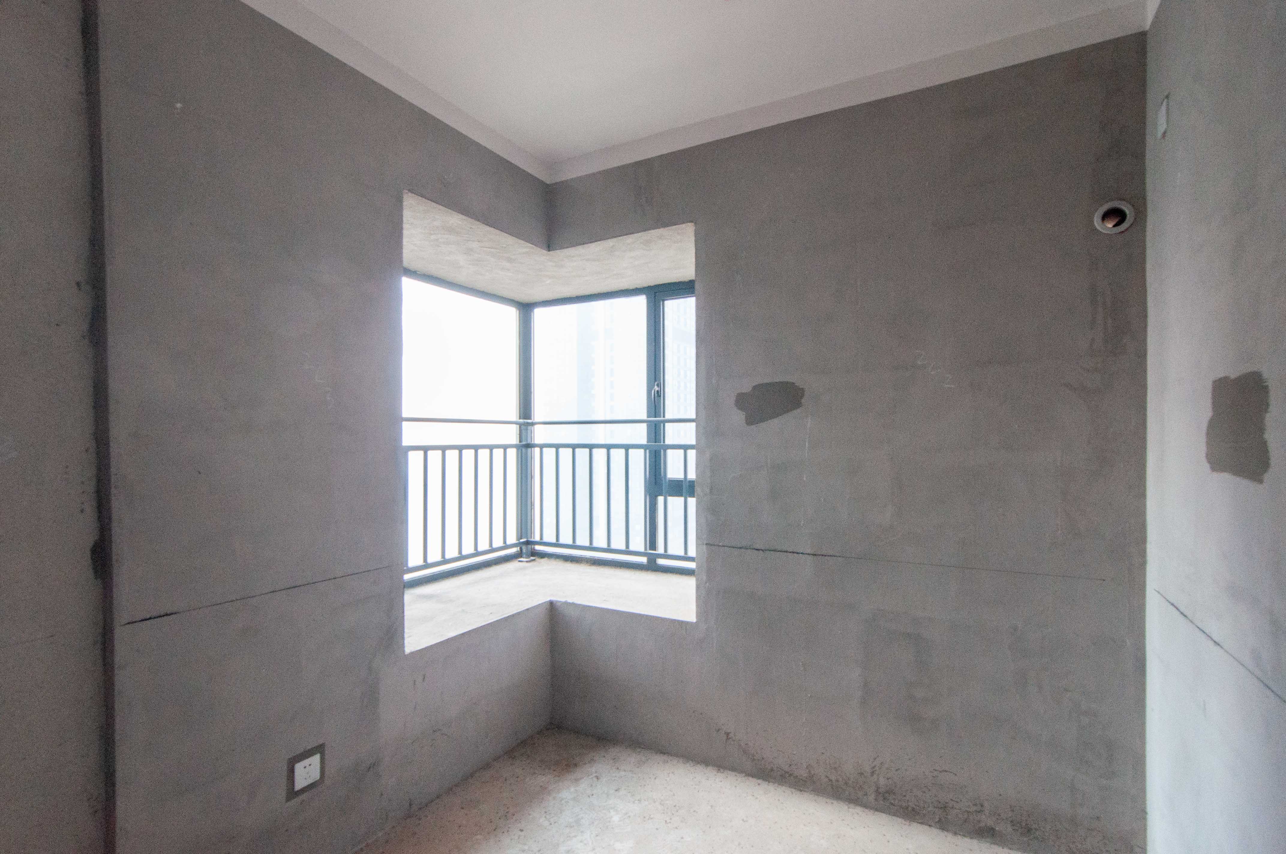 中建梅溪湖中心  3室2厅2卫   129.80万其他