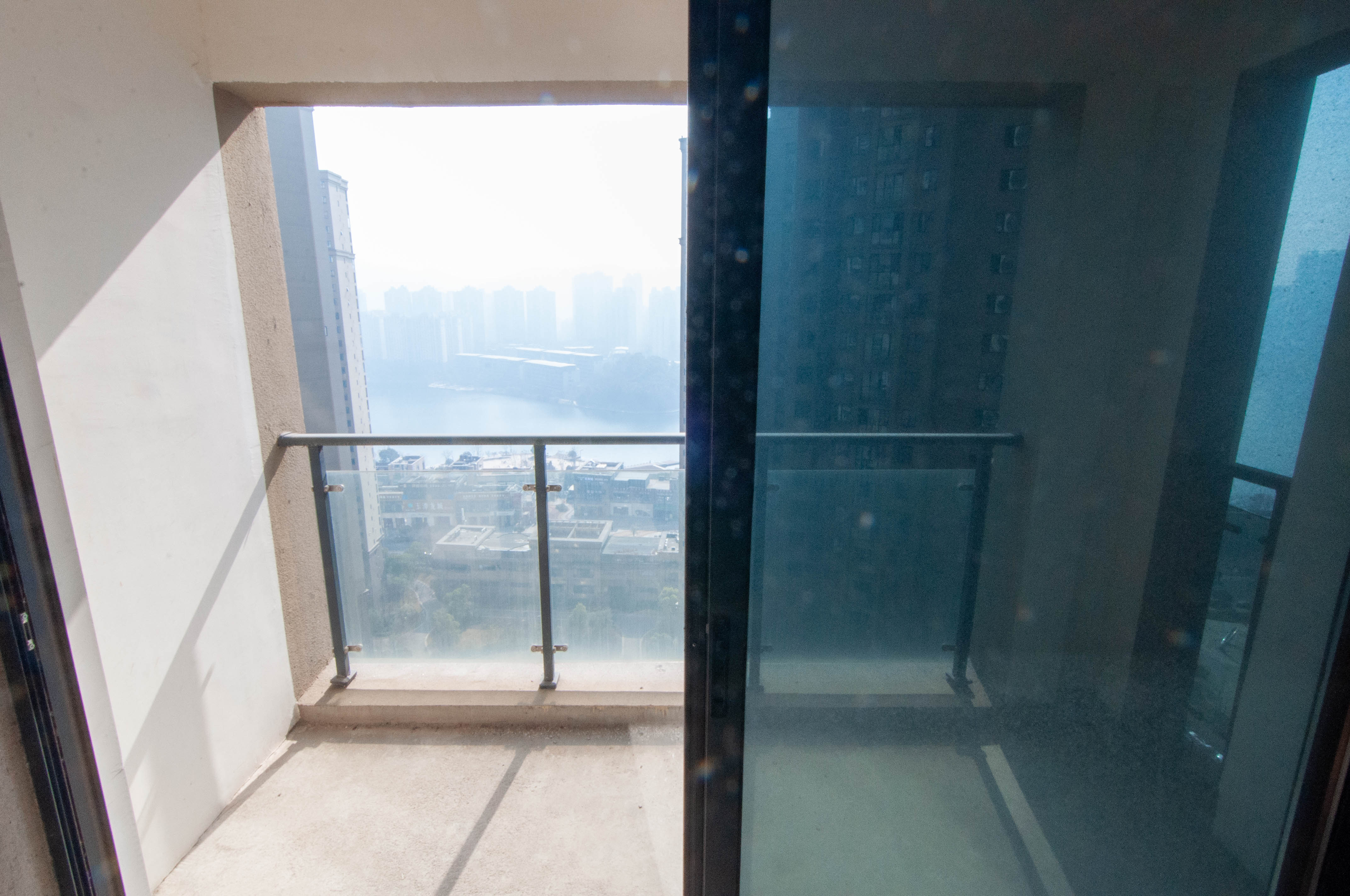 中建梅溪湖中心  3室2厅2卫   129.80万其他