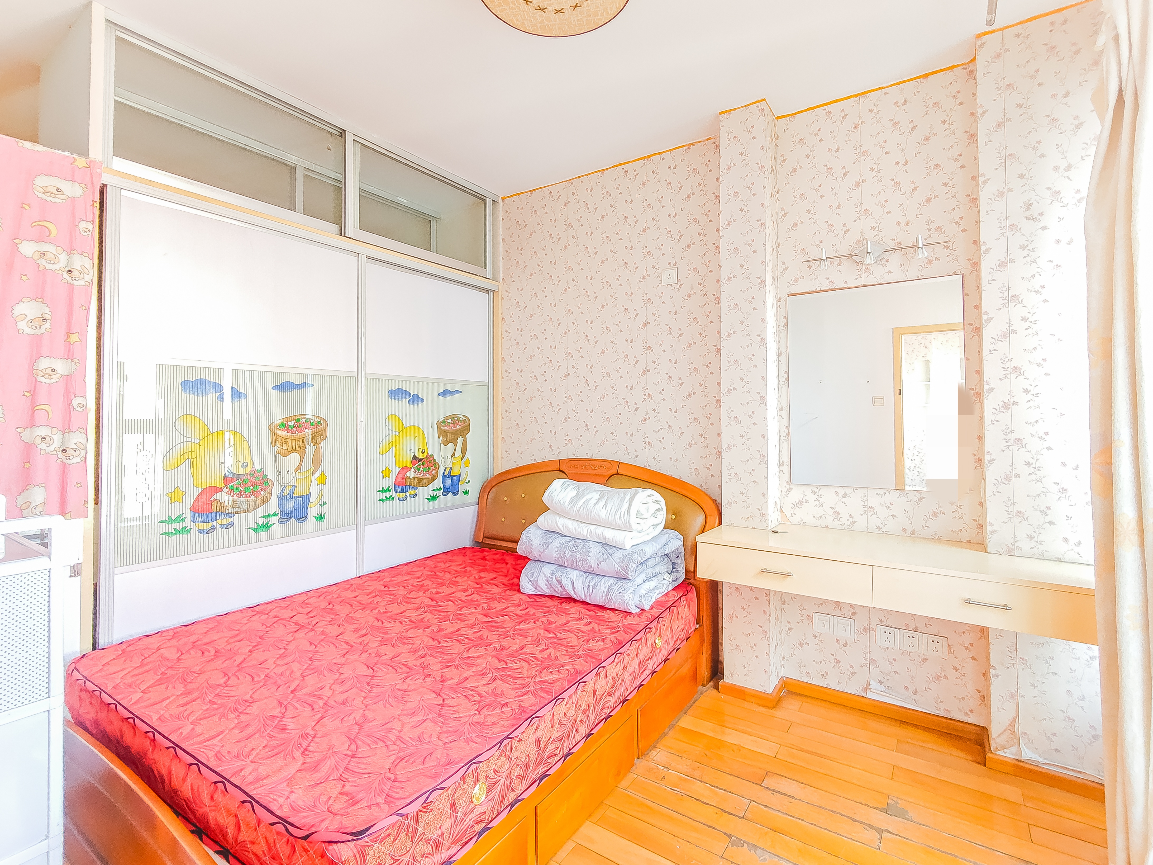 兴威新嘉园 2室1厅1卫 105.0万 兴威新嘉园 2室1厅1卫 105.0万卧室