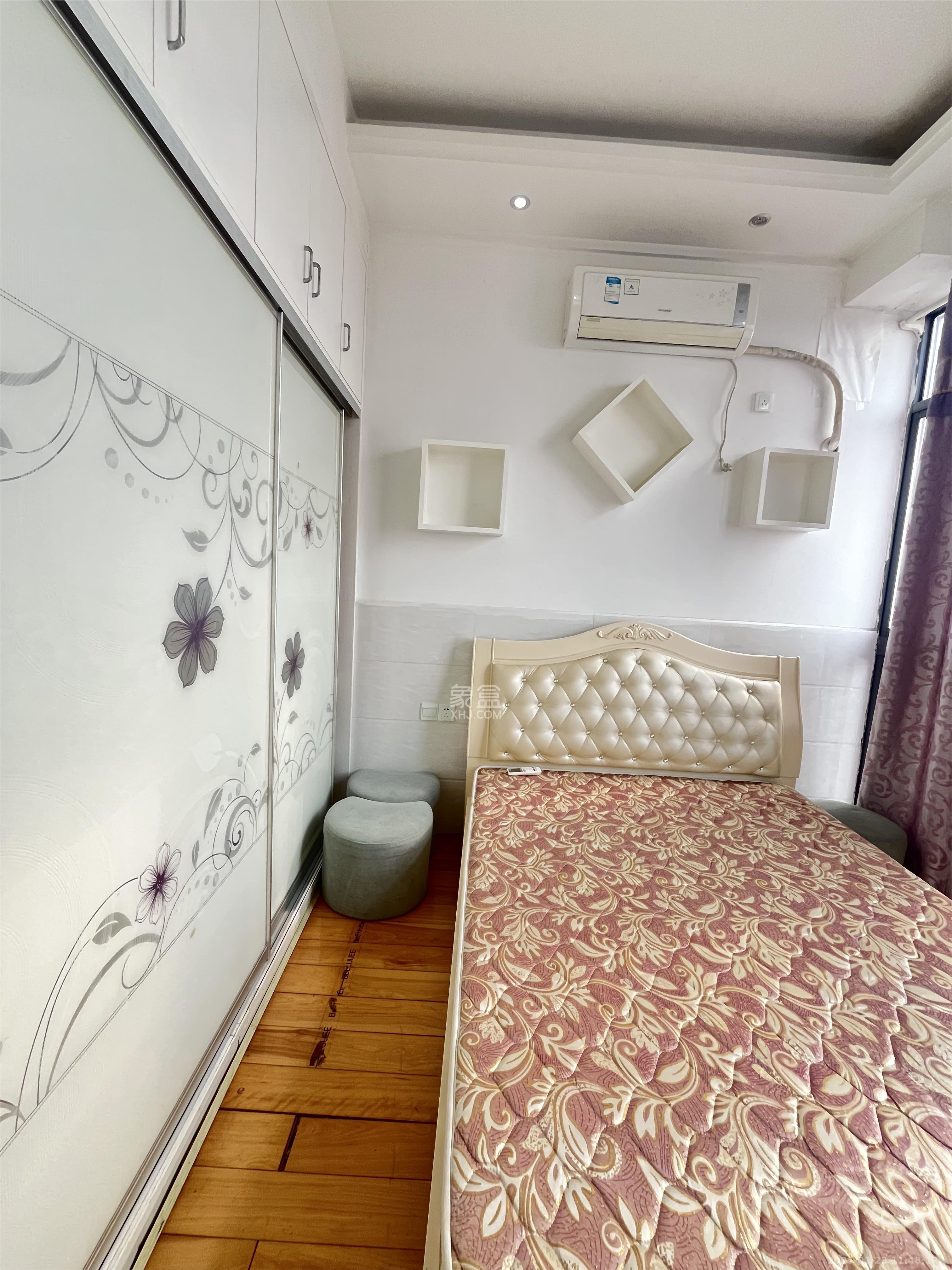 鑫远湘府逸园 1室1厅1卫 1500.0元/月 鑫远湘府逸园 1室1厅1卫 1500.0元/月室内图