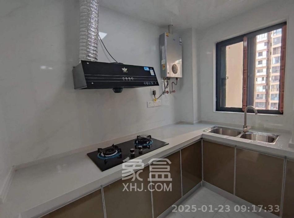 中建嘉和城  3室2厅2卫   2500.00元/月室内图