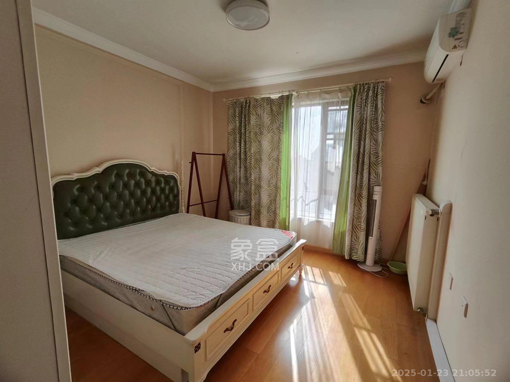 中海国际四期 3室2厅2卫 2600.0元/月 中海国际四期 3室2厅2卫 2600.0元/月室内图