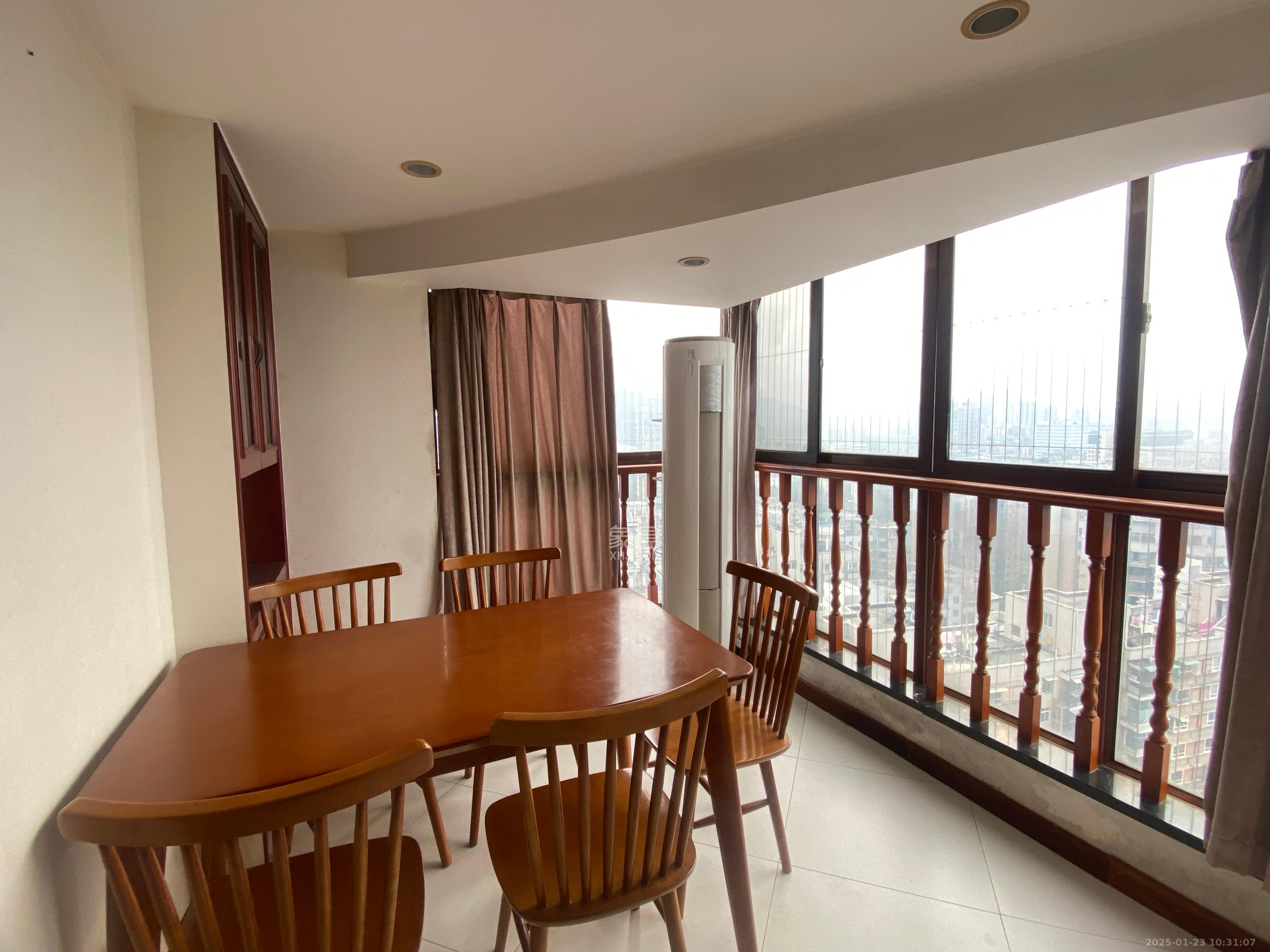 兰卡威国际 2室1厅1卫 2600.0元/月 兰卡威国际 2室1厅1卫 2600.0元/月室内图