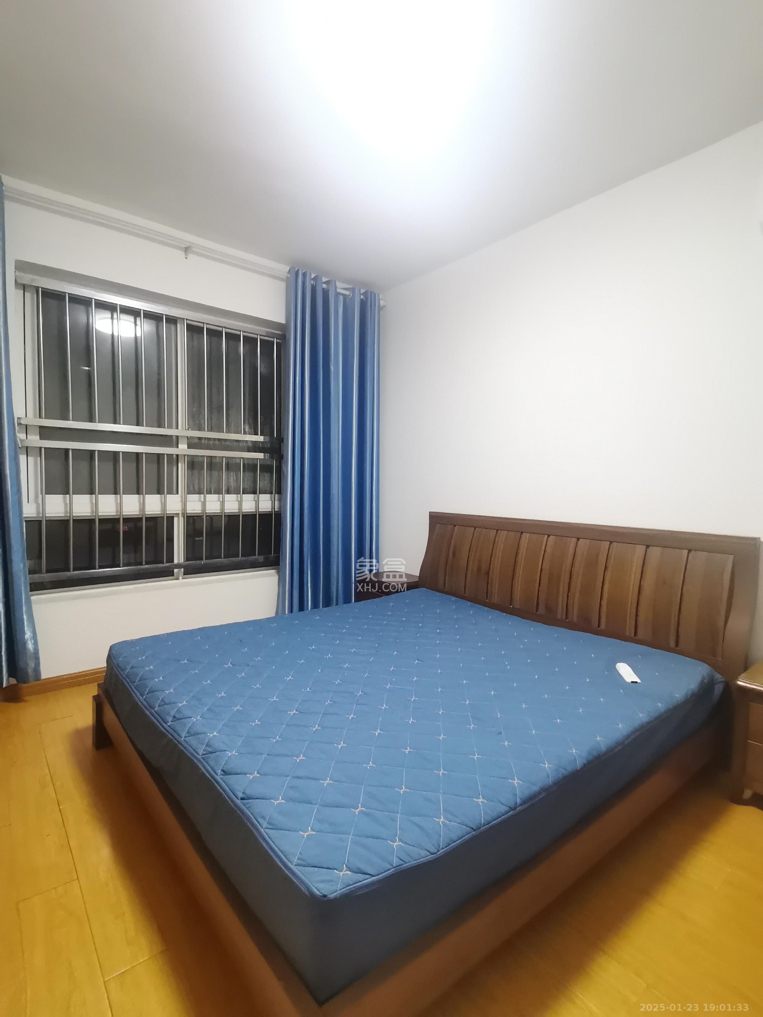 领东汇 3室2厅1卫 1800.0元/月 领东汇 3室2厅1卫 1800.0元/月室内图