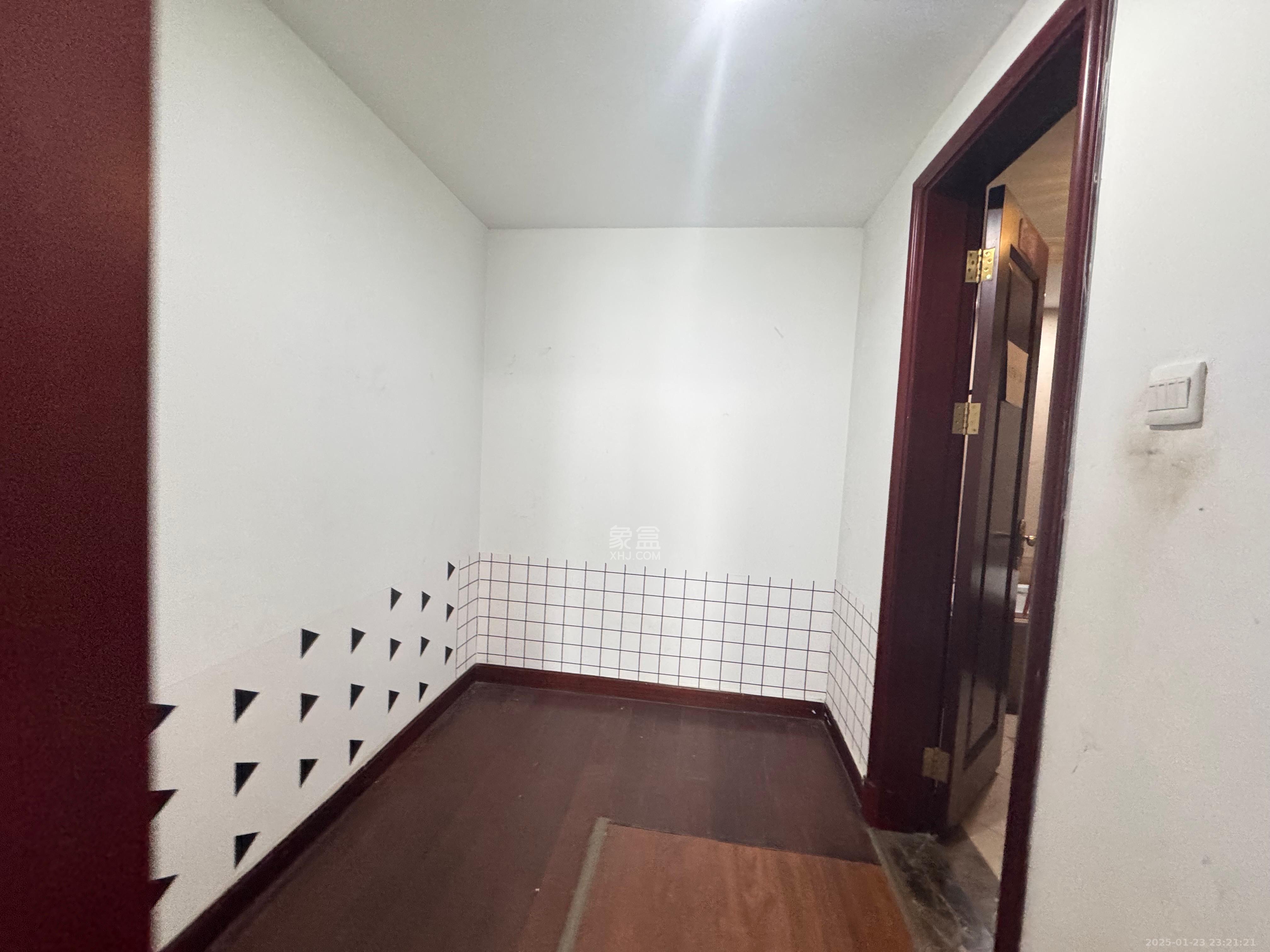 恒大雅苑  4室2厅2卫    4300.0元/月 恒大雅苑  4室2厅2卫    4300.0元/月室内图