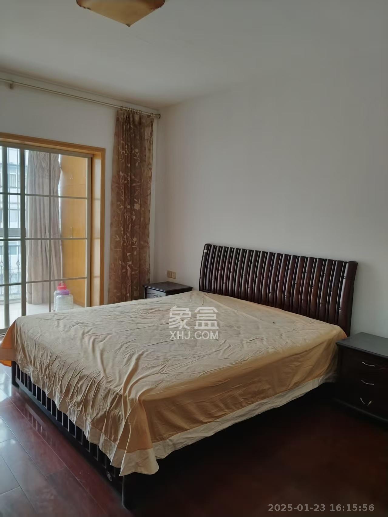 金侨世纪苑 4室2厅1卫 1500.0元/月 金侨世纪苑 4室2厅1卫 1500.0元/月室内图