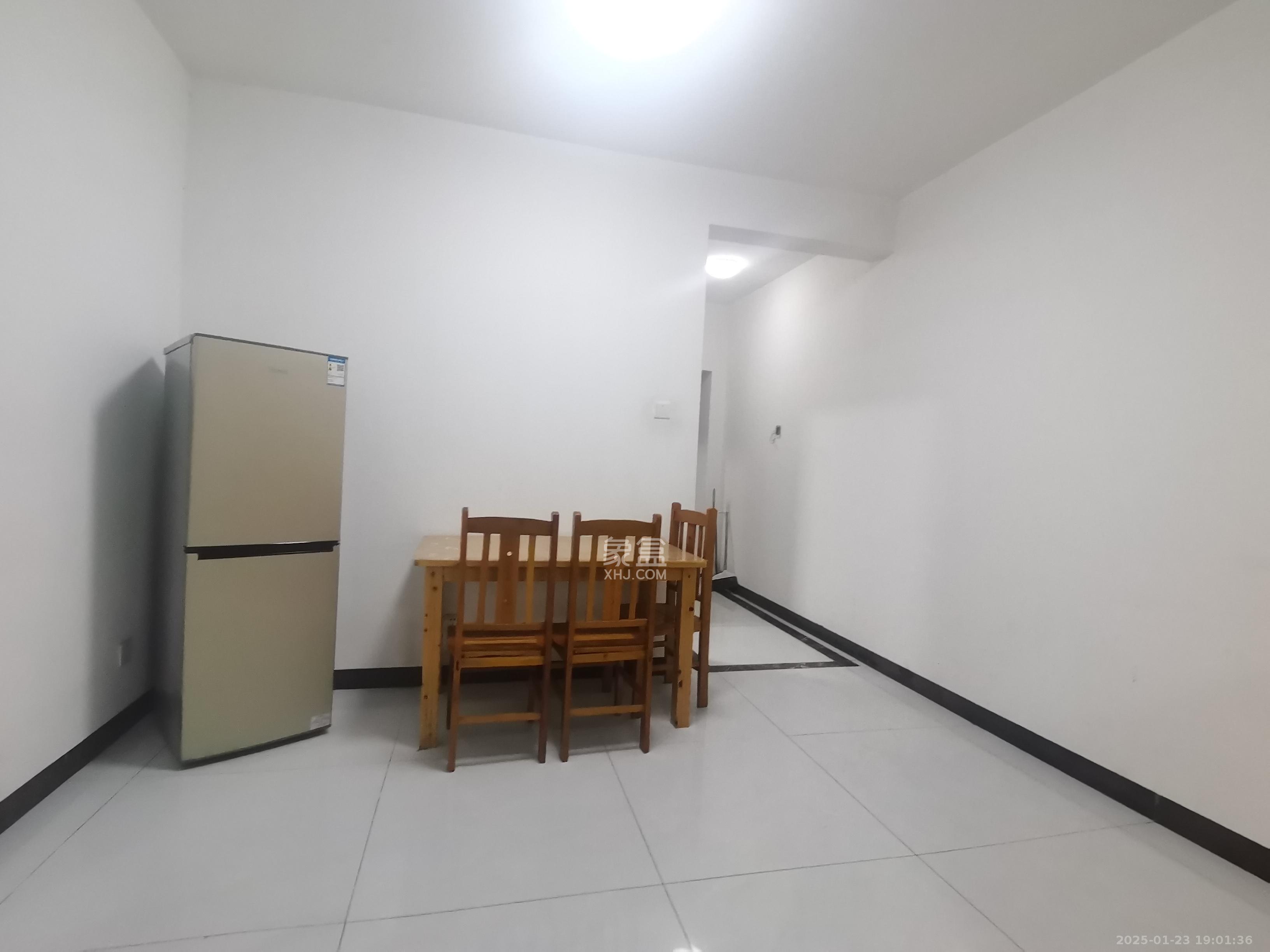 领东汇 3室2厅1卫 1800.0元/月 领东汇 3室2厅1卫 1800.0元/月室内图