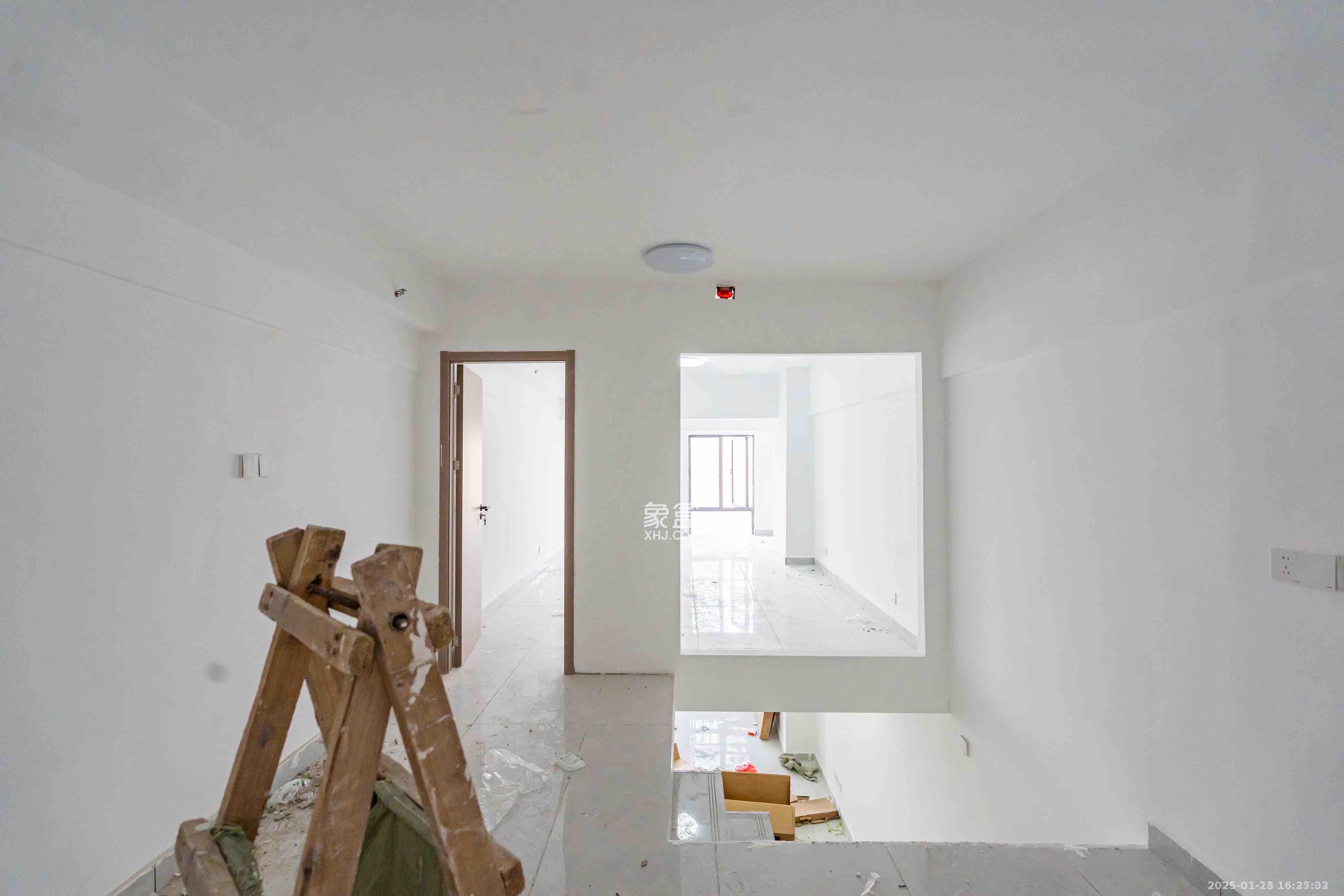 长城万富汇  2室1厅1卫    2500.0元/月 长城万富汇  2室1厅1卫    2500.0元/月室内图