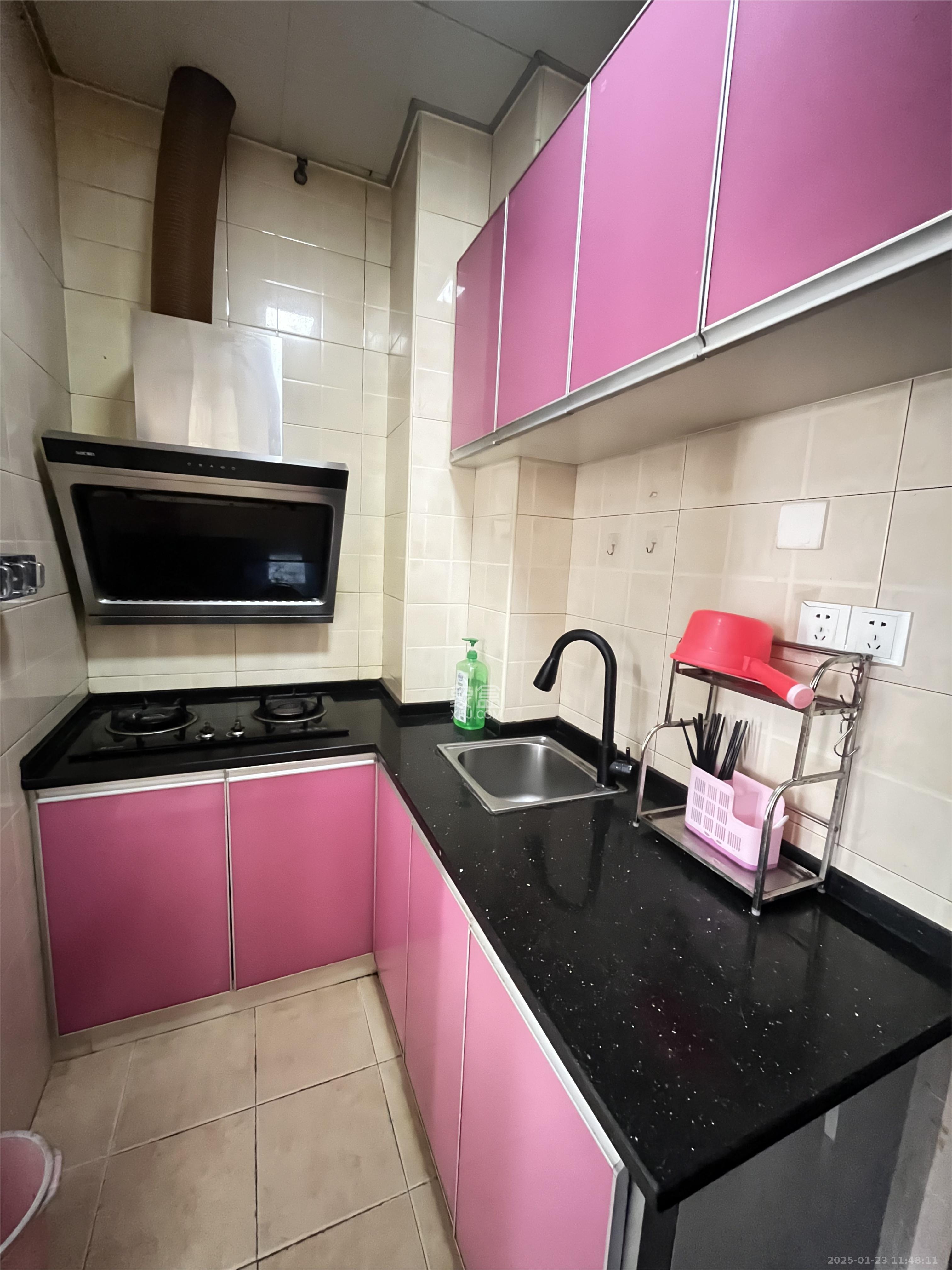 鑫远湘府逸园 1室1厅1卫 1500.0元/月 鑫远湘府逸园 1室1厅1卫 1500.0元/月室内图