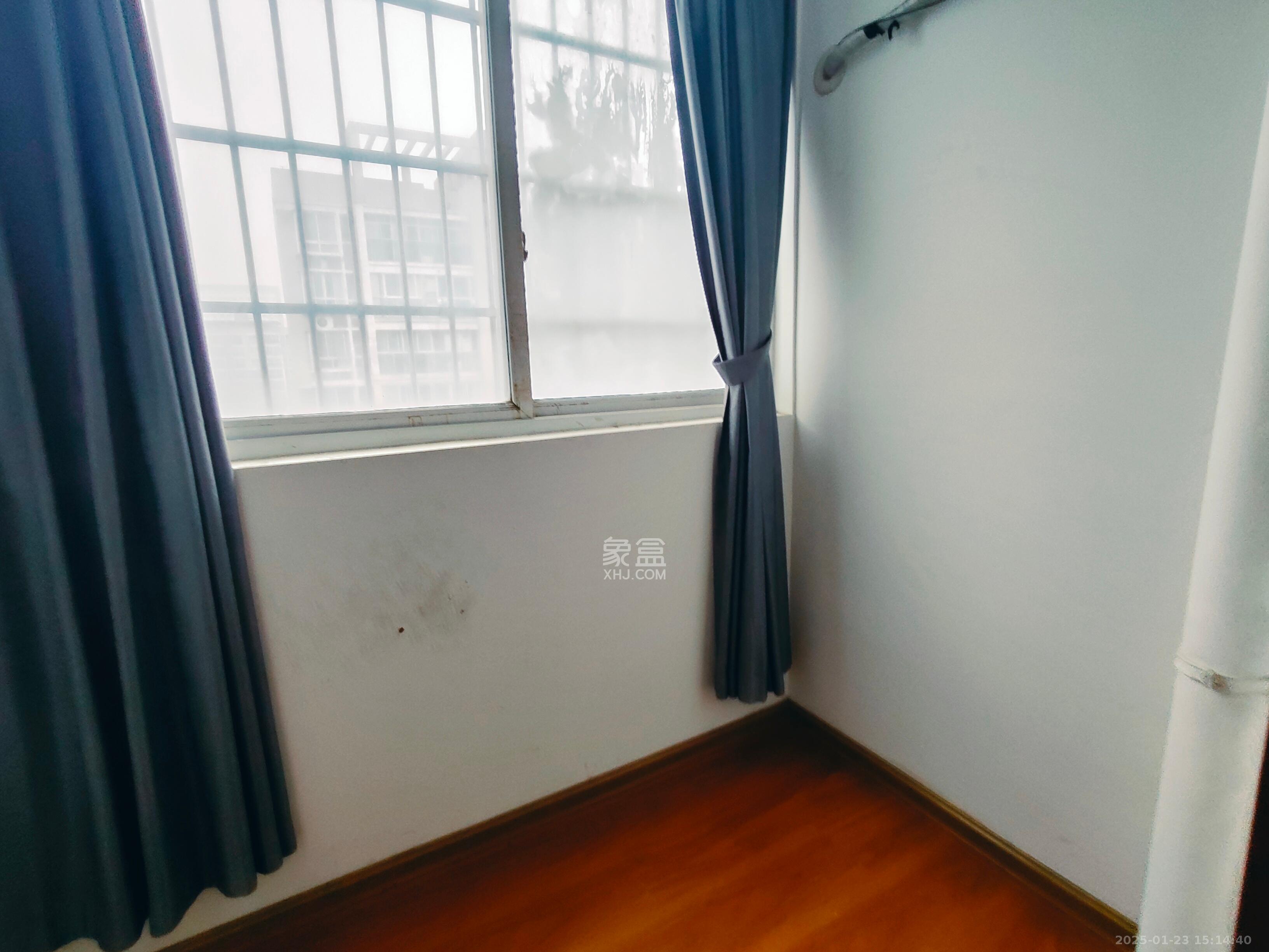 筑梦园 4室2厅2卫 2400.0元/月 筑梦园 4室2厅2卫 2400.0元/月室内图