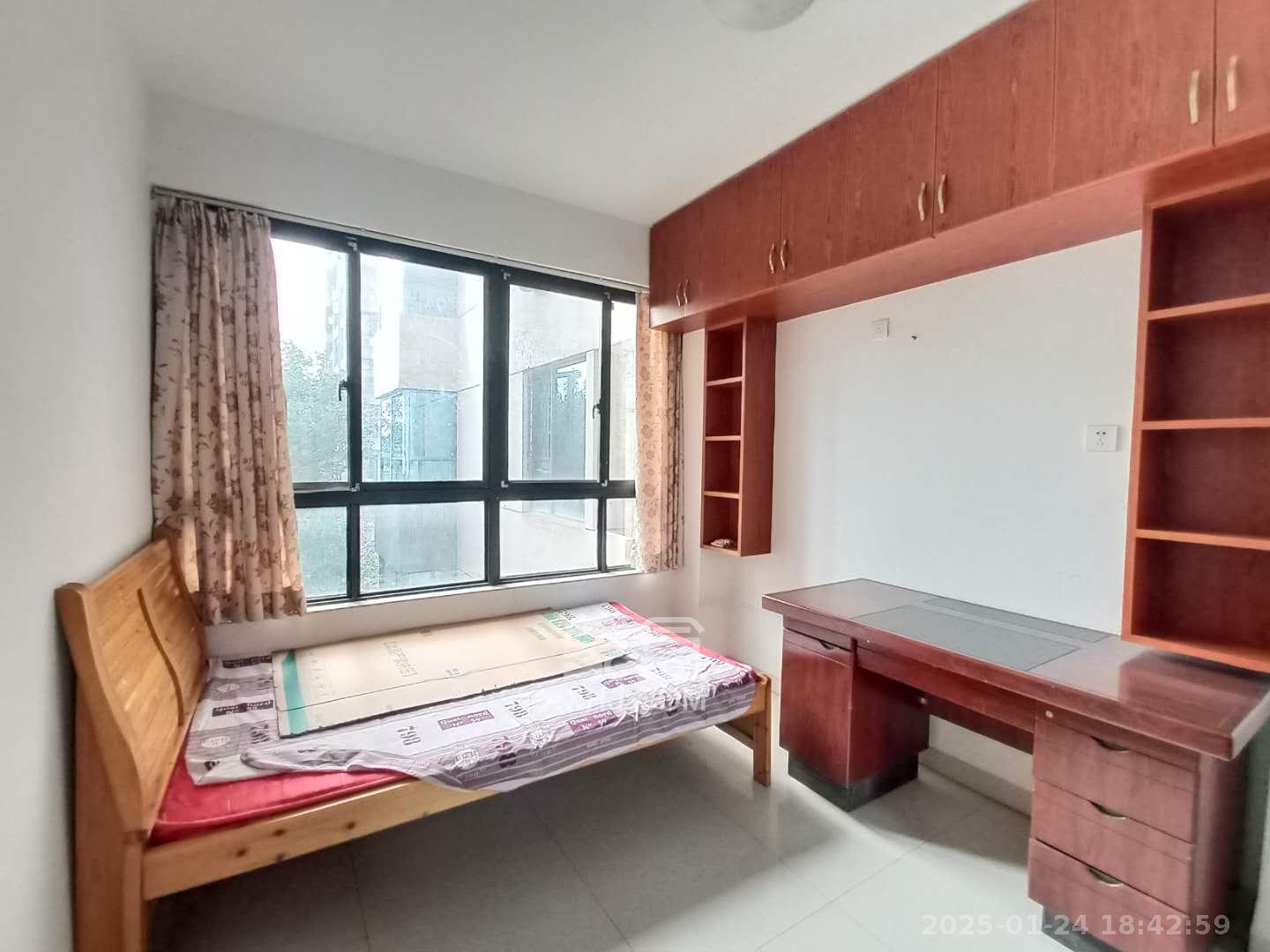 长房时代城  3室2厅1卫    2400.0元/月 长房时代城  3室2厅1卫    2400.0元/月室内图