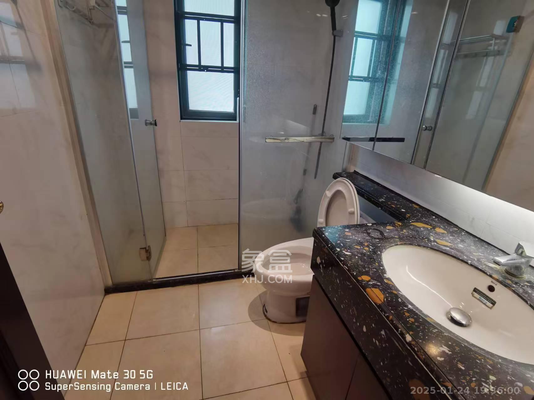 恒大翡翠华庭 3室2厅2卫 2800.0元/月 恒大翡翠华庭 3室2厅2卫 2800.0元/月室内图