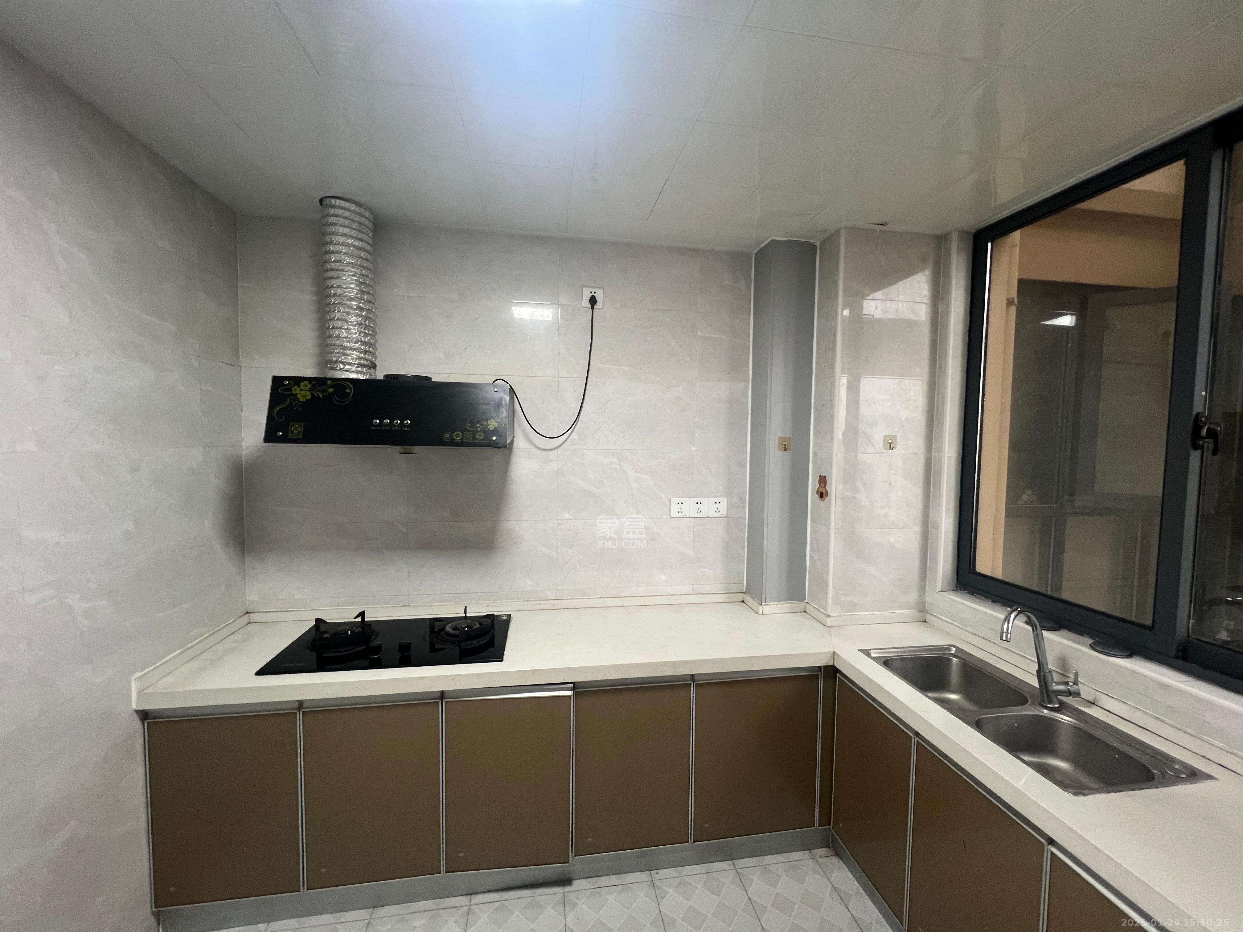 鸿运佳苑  1室0厅0卫   2300.00元/月室内图