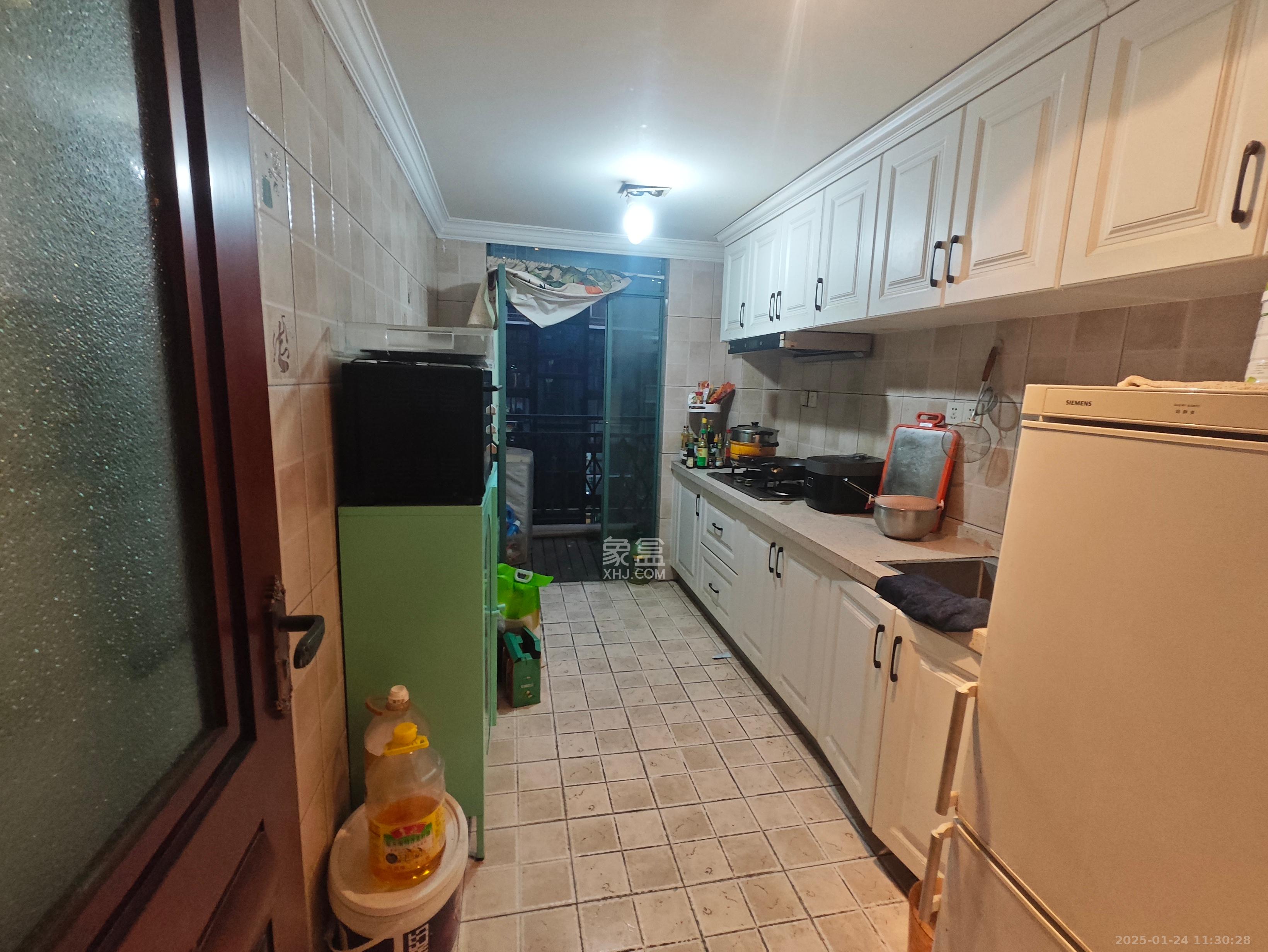 柠檬丽都 3室2厅2卫 2300.0元/月 柠檬丽都 3室2厅2卫 2300.0元/月室内图