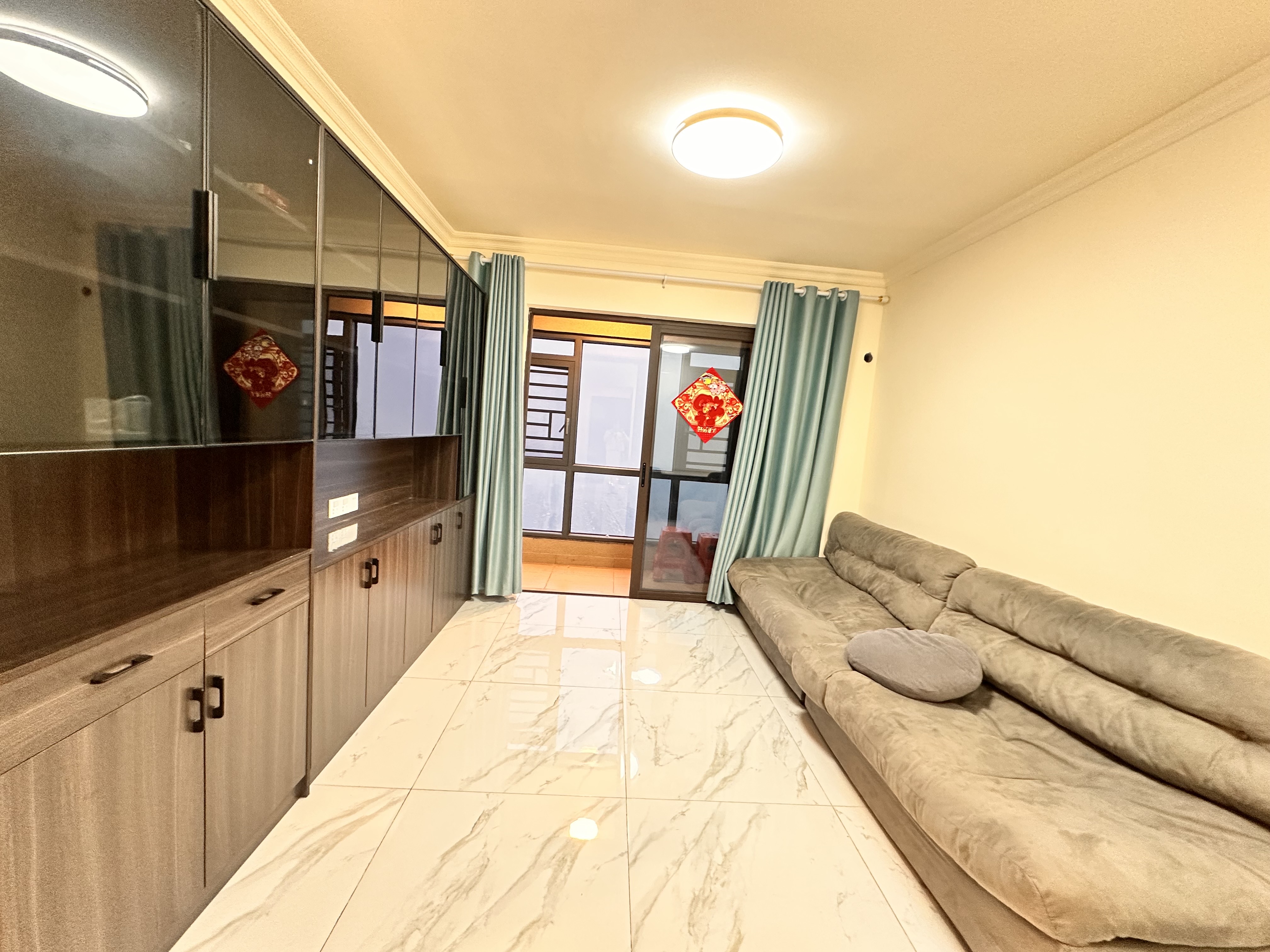 华耀碧桂园十里江湾誉峯 2室2厅1卫 1800.0元/月 华耀碧桂园十里江湾誉峯 2室2厅1卫 1800.0元/月室内图