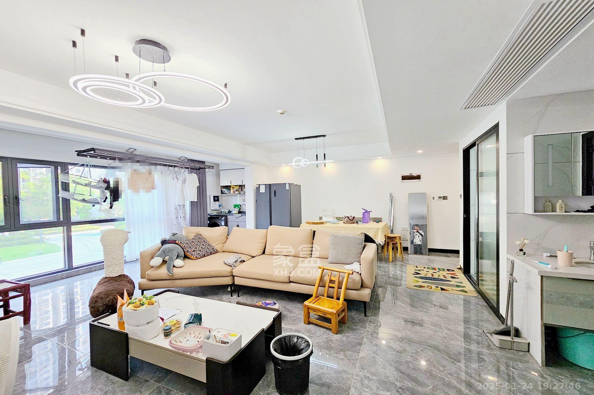 阳光城尚东湾愉景苑 3室2厅2卫 3200.0元/月 阳光城尚东湾愉景苑 3室2厅2卫 3200.0元/月室内图