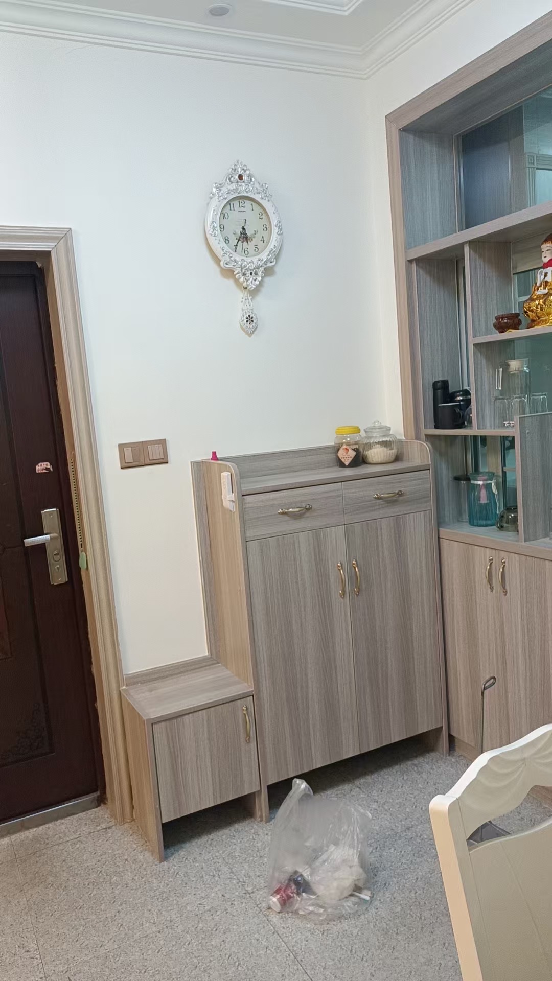 仙人阁农贸市场10栋（独栋）  3室2厅1卫    1000.0元/月