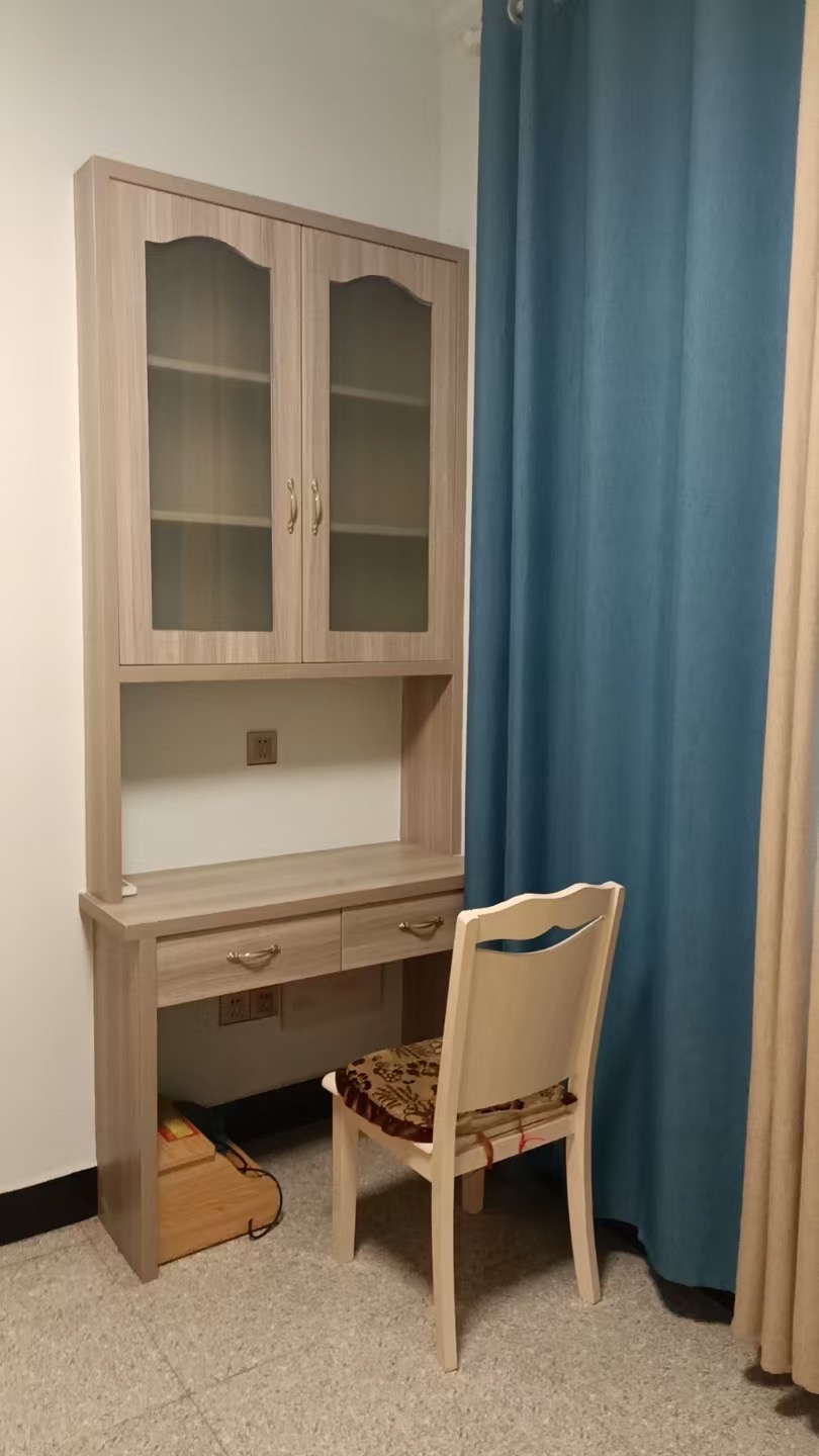 仙人阁农贸市场10栋(独栋) 3室2厅1卫 1000.0元/月 仙人阁农贸市场10栋(独栋) 3室2厅1卫 1000.0元/月室内图