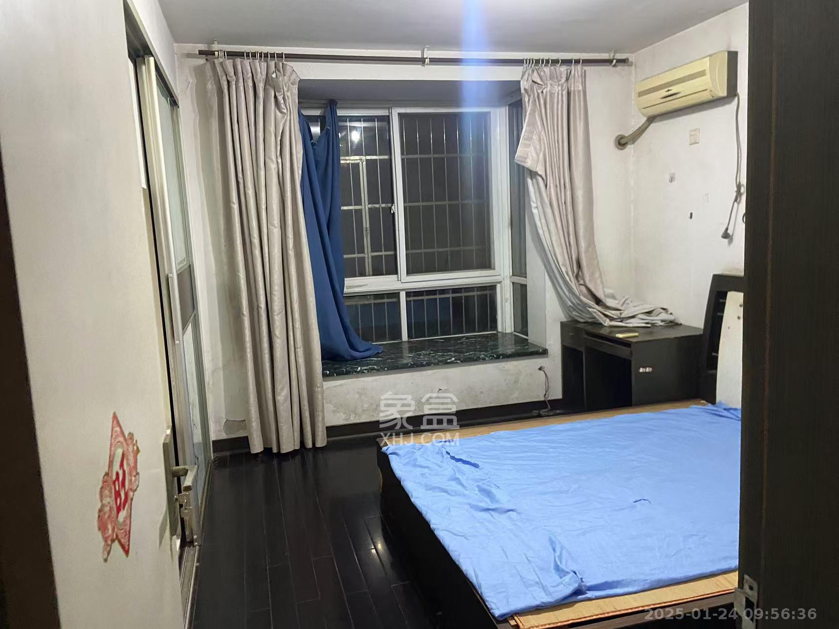 景湾小区(井湾小区)  1室2厅1卫    1500.0元/月 景湾小区(井湾小区)  1室2厅1卫    1500.0元/月室内图