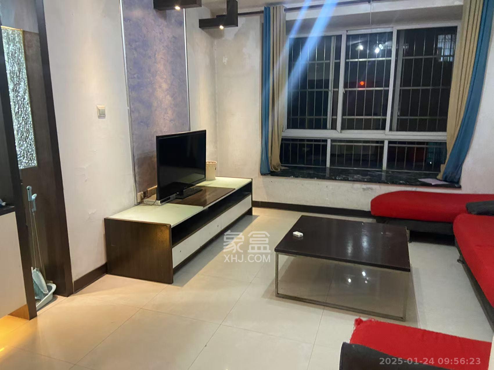 景湾小区(井湾小区)  1室2厅1卫    1500.0元/月 景湾小区(井湾小区)  1室2厅1卫    1500.0元/月室内图1