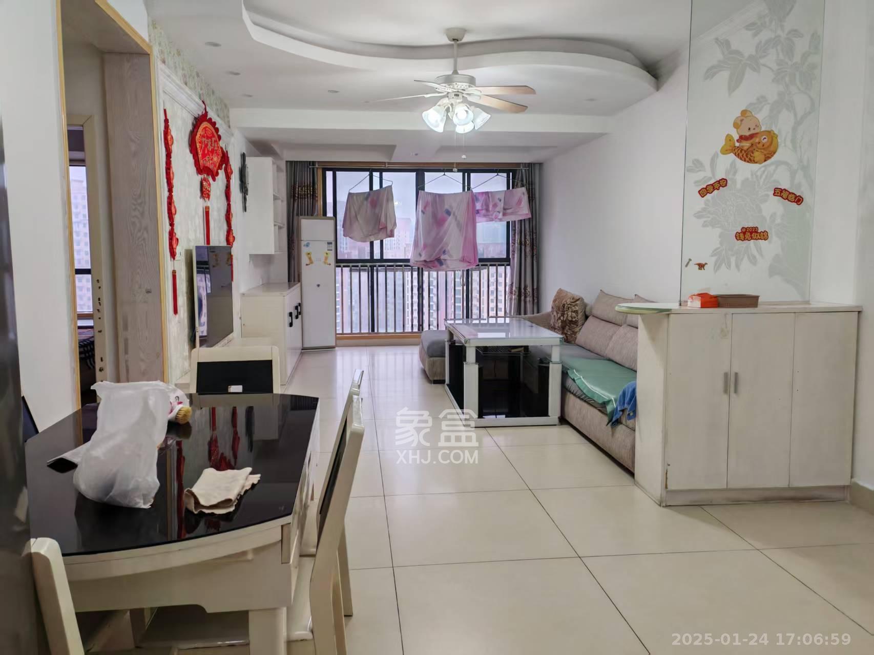 新盛珑璟台 2室2厅1卫 2000.0元/月 新盛珑璟台 2室2厅1卫 2000.0元/月室内图