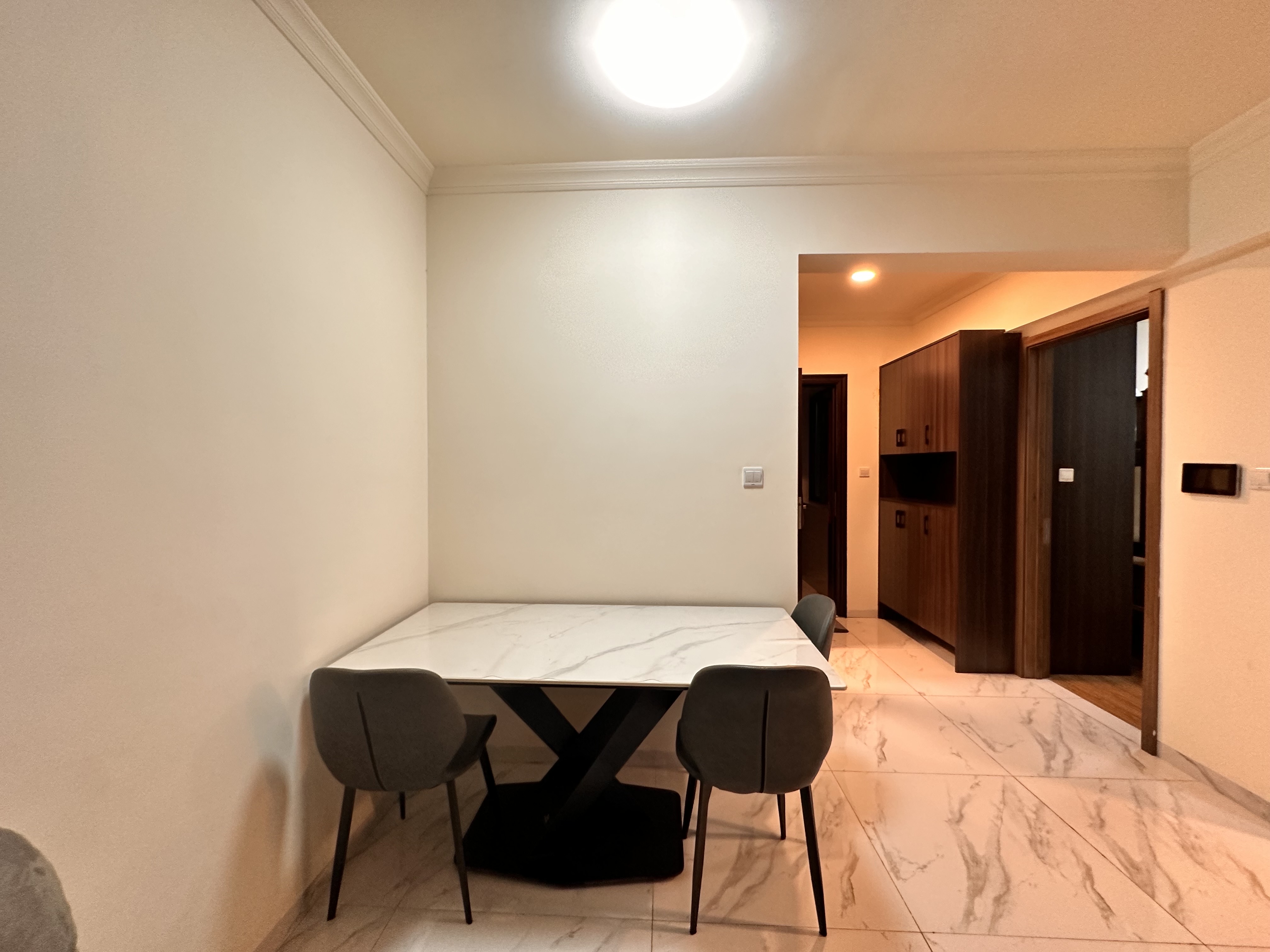 华耀碧桂园十里江湾誉峯 2室2厅1卫 1800.0元/月 华耀碧桂园十里江湾誉峯 2室2厅1卫 1800.0元/月室内图