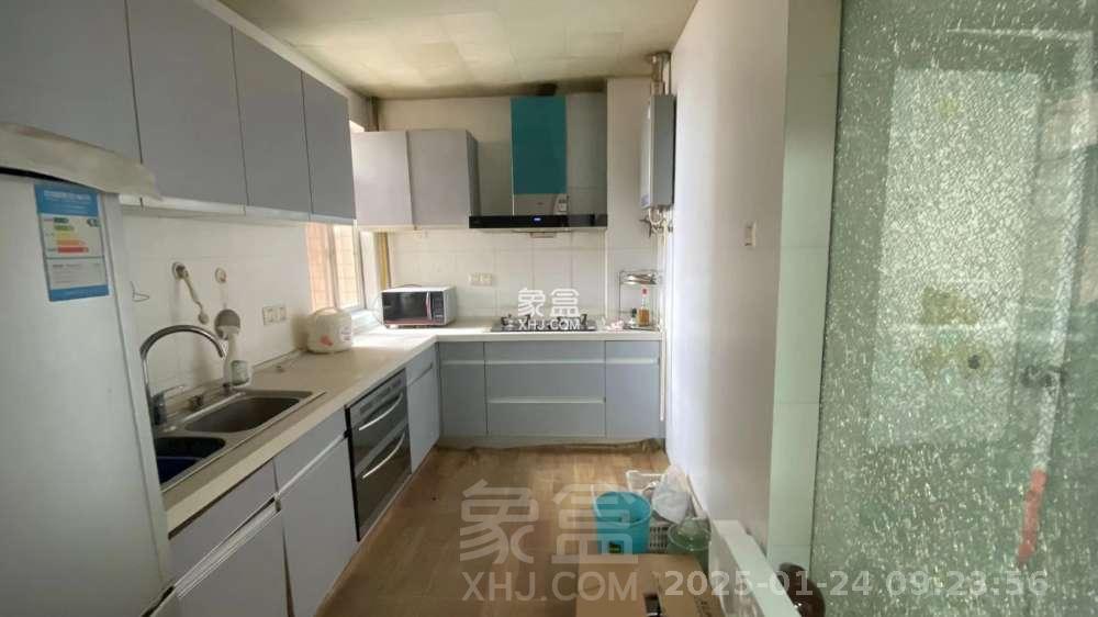 株洲富景园 4室2厅2卫 1700.0元/月 株洲富景园 4室2厅2卫 1700.0元/月室内图