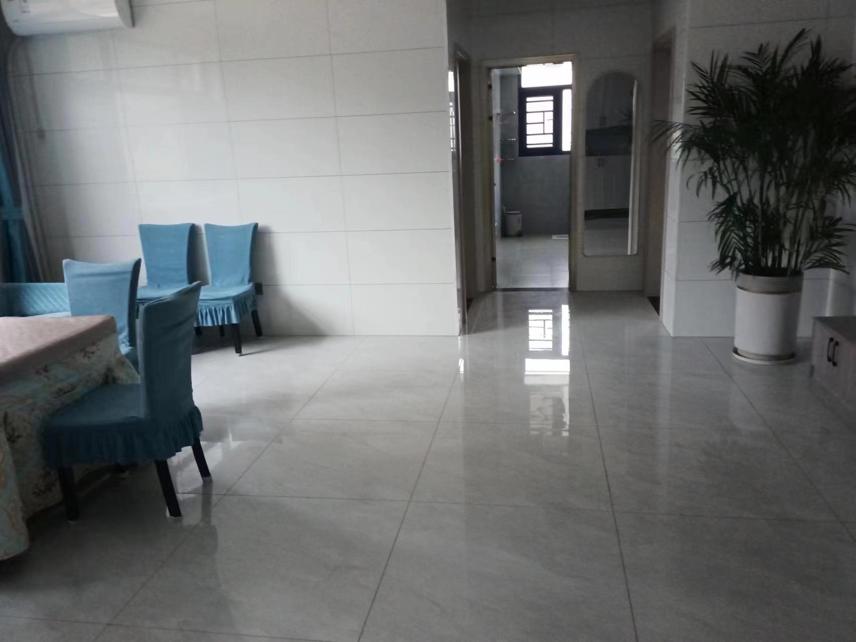 汇金名苑  4室2厅2卫    72.8万室内图