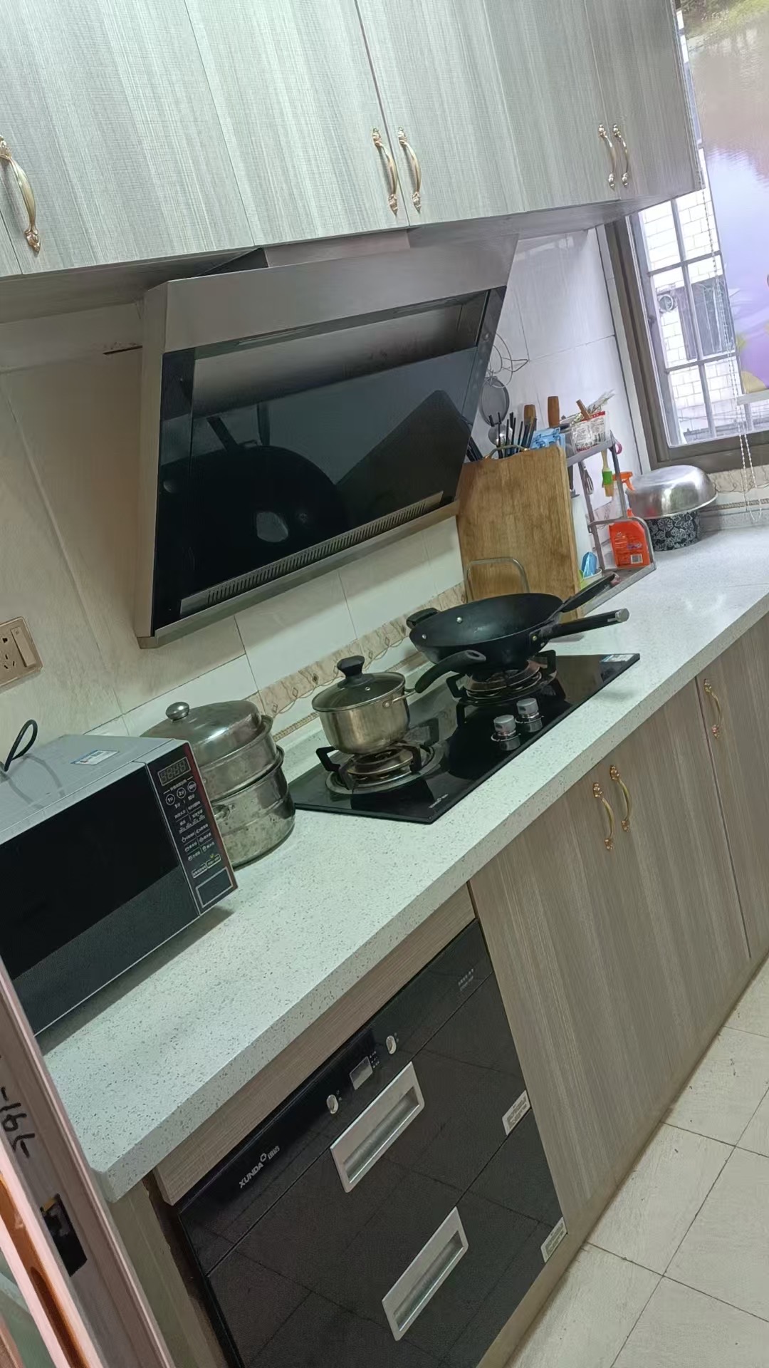 仙人阁农贸市场10栋(独栋) 3室2厅1卫 1000.0元/月 仙人阁农贸市场10栋(独栋) 3室2厅1卫 1000.0元/月室内图