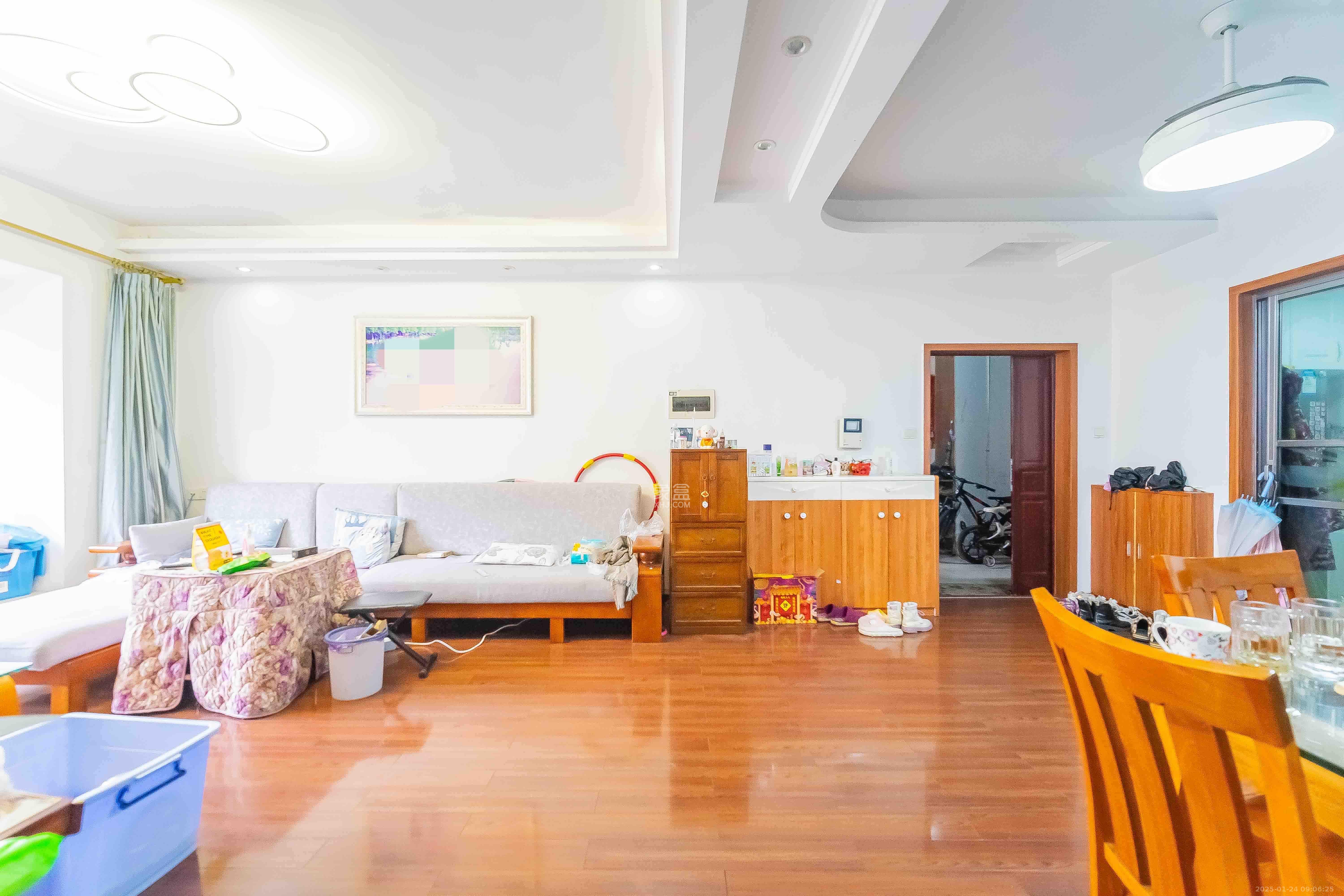 英郡年华 3室2厅1卫 2500.0元/月 英郡年华 3室2厅1卫 2500.0元/月室内图