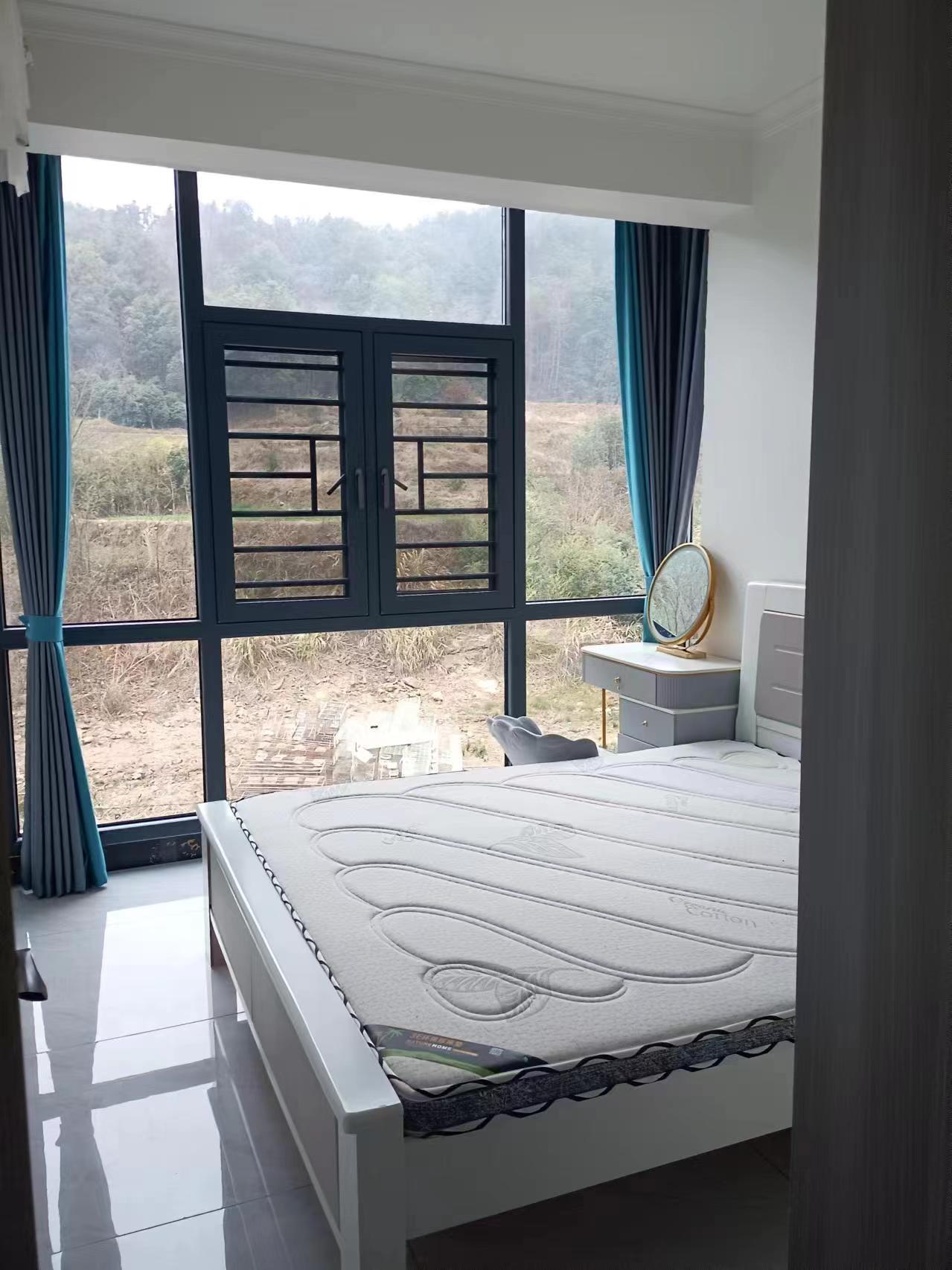 汇金名苑  4室2厅2卫    72.8万 汇金名苑  4室2厅2卫    72.8万室内图