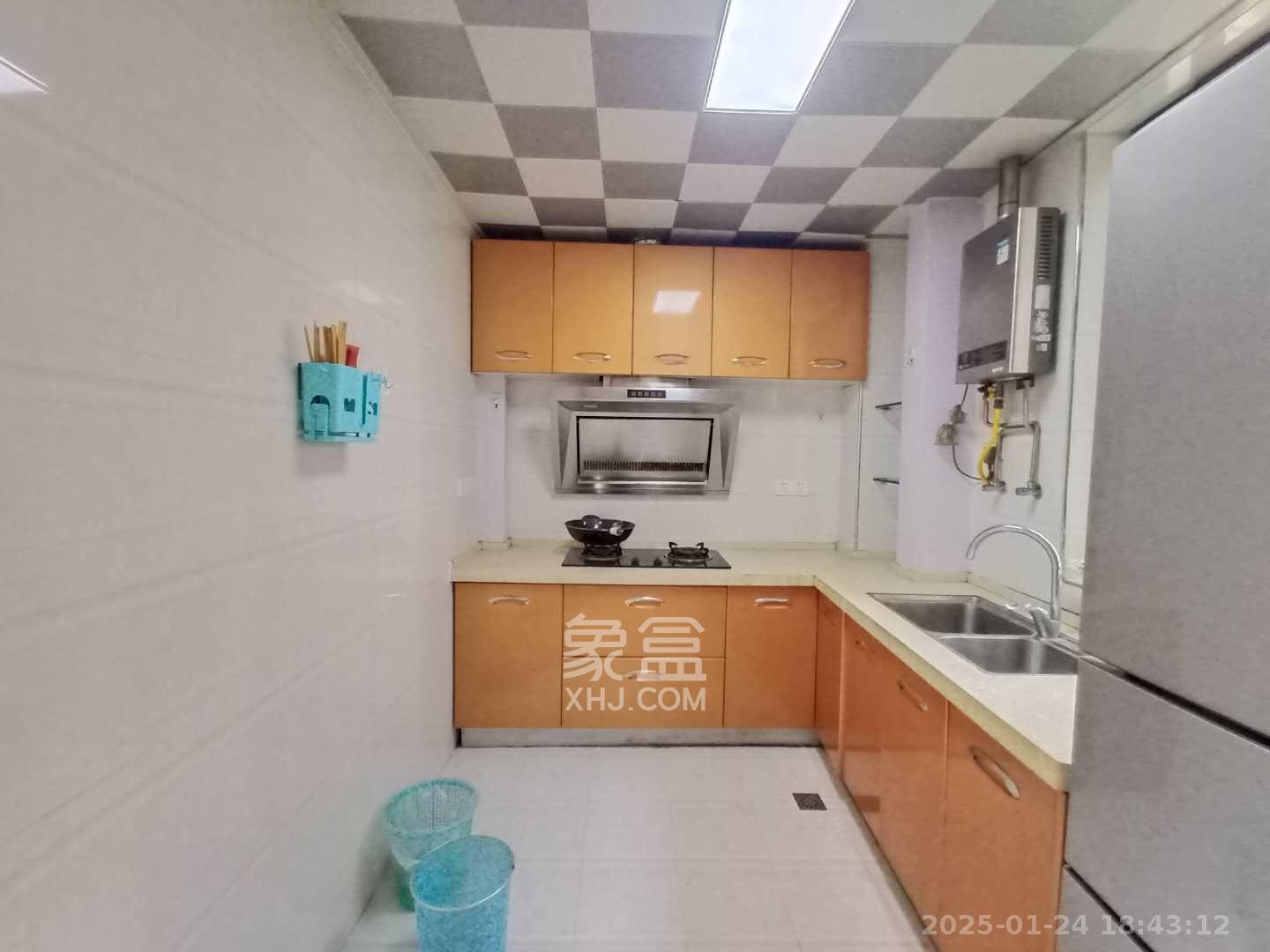 长房时代城  3室2厅1卫    2400.0元/月 长房时代城  3室2厅1卫    2400.0元/月室内图