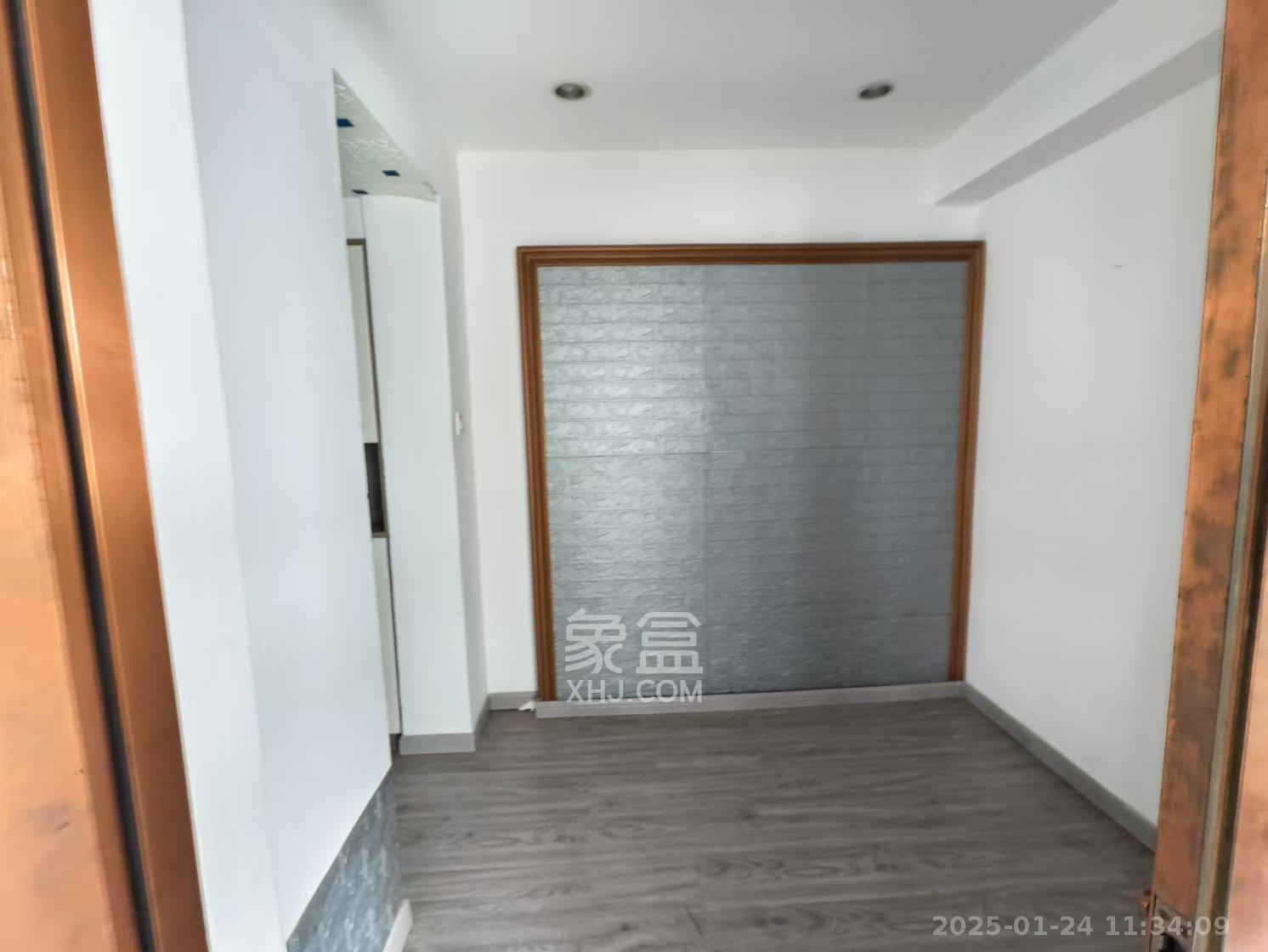 阳光100二期 2室2厅1卫 2200.0元/月 阳光100二期 2室2厅1卫 2200.0元/月室内图