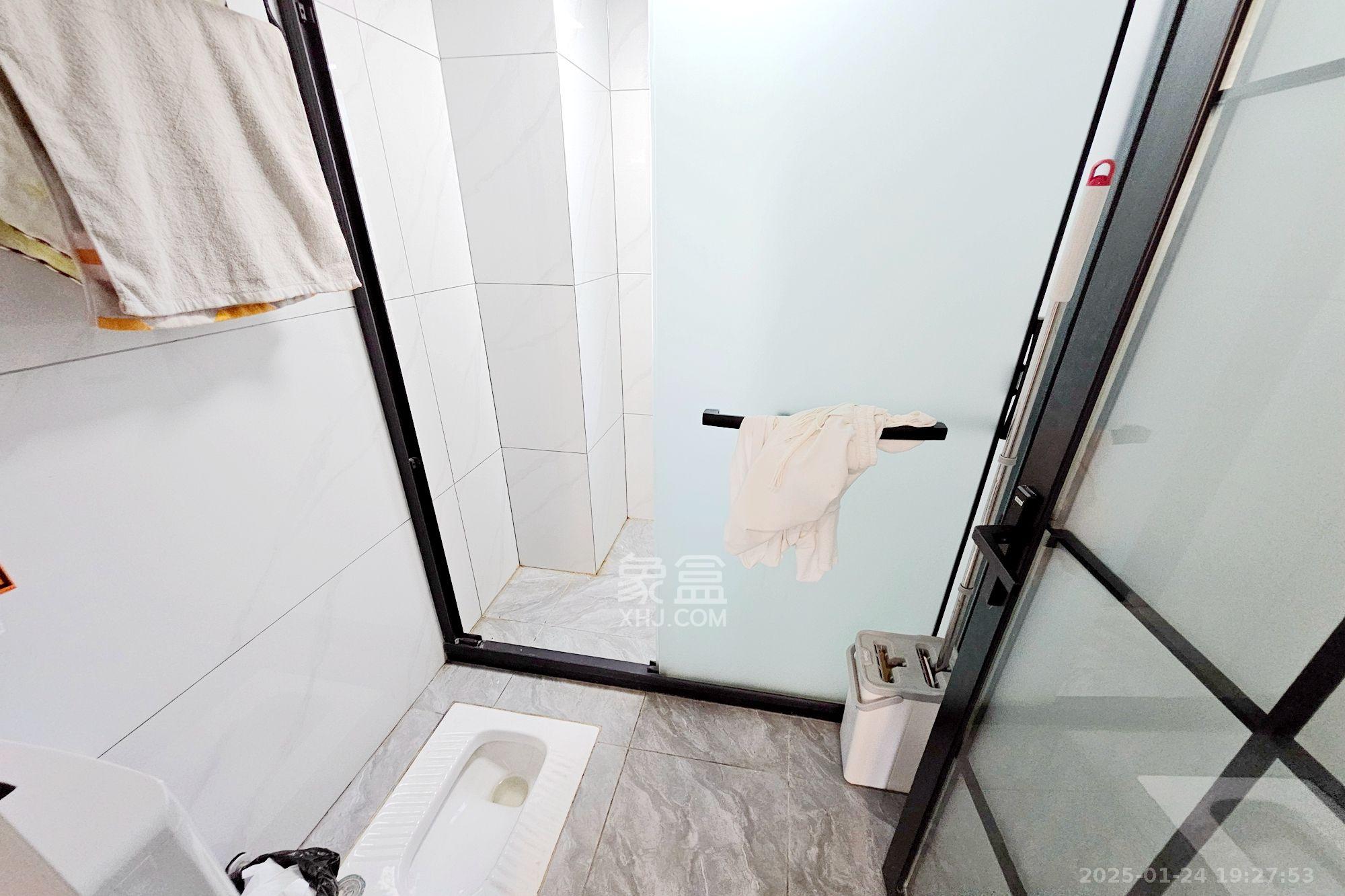 阳光城尚东湾愉景苑 3室2厅2卫 3200.0元/月 阳光城尚东湾愉景苑 3室2厅2卫 3200.0元/月室内图