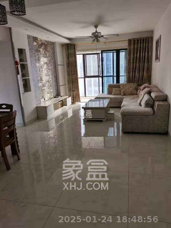 富春山  3室2厅2卫    2400.0元/月 富春山  3室2厅2卫    2400.0元/月室内图