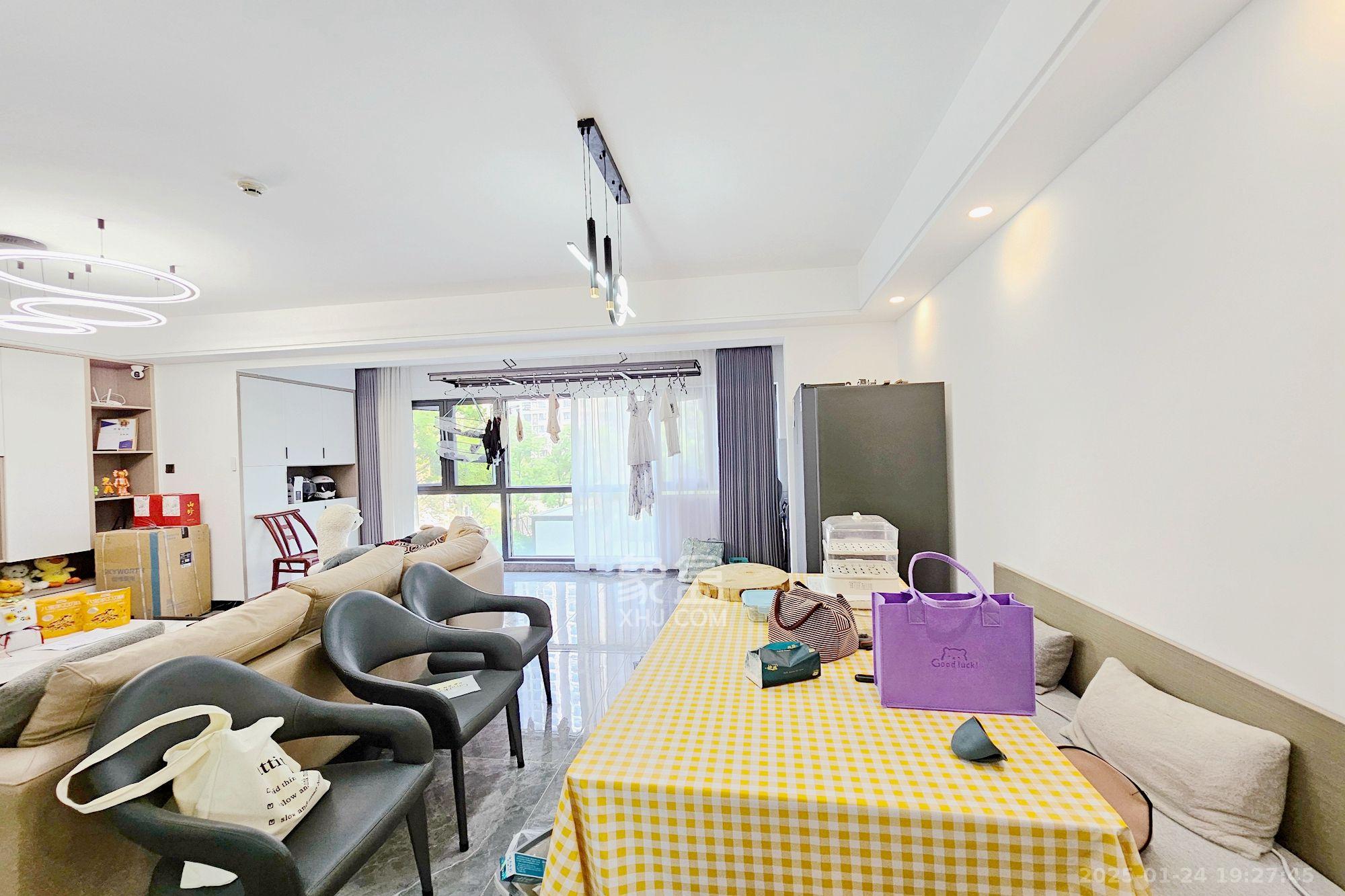 阳光城尚东湾愉景苑 3室2厅2卫 3200.0元/月 阳光城尚东湾愉景苑 3室2厅2卫 3200.0元/月室内图