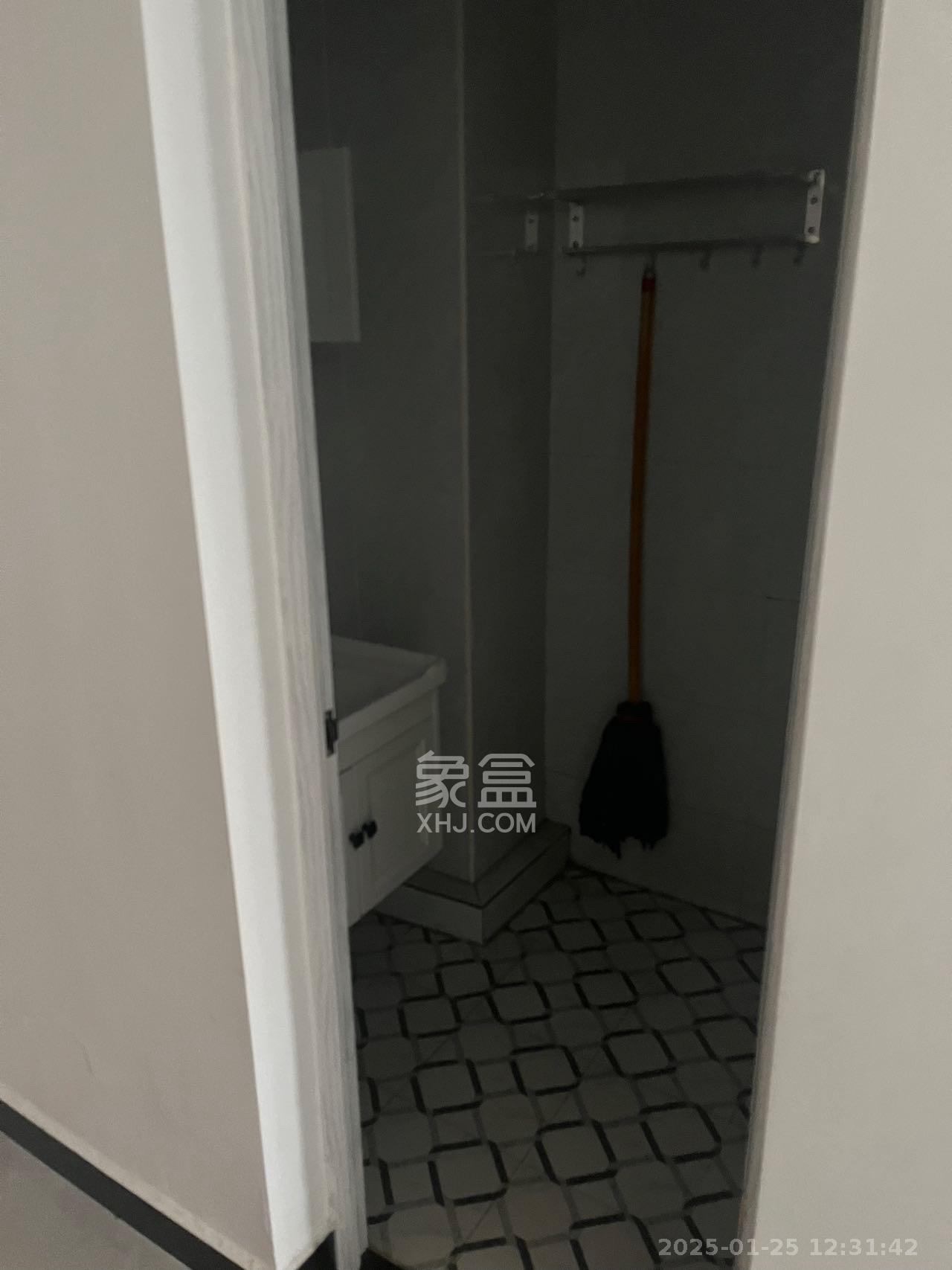 万科魅力之城  1室1厅1卫   1600.00元/月室内图