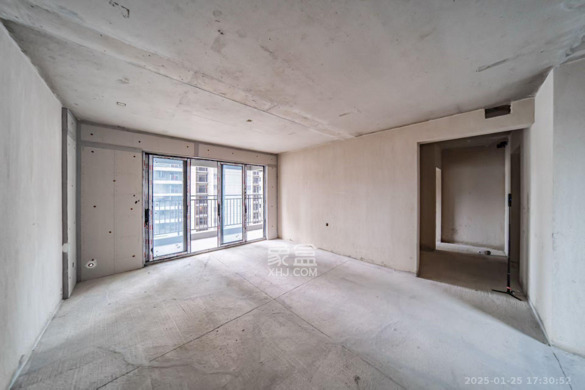 城发恒伟洋湖映2009 4室2厅1卫 2000.0元/月 城发恒伟洋湖映2009 4室2厅1卫 2000.0元/月室内图