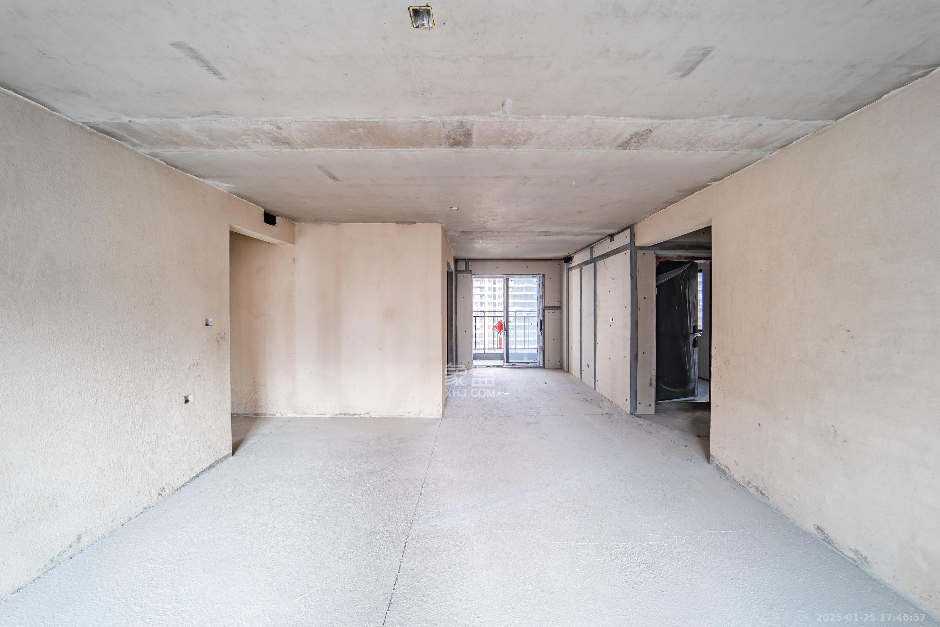 城发恒伟洋湖映2009 4室2厅1卫 1600.0元/月 城发恒伟洋湖映2009 4室2厅1卫 1600.0元/月室内图