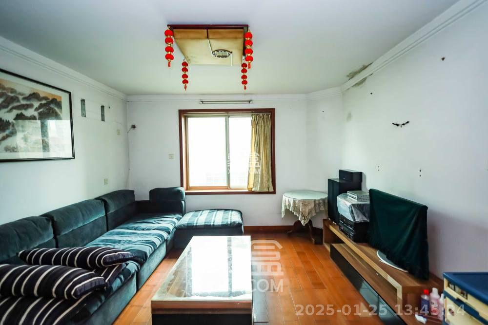 丽臣小区  3室2厅1卫   1700.00元/月室内图