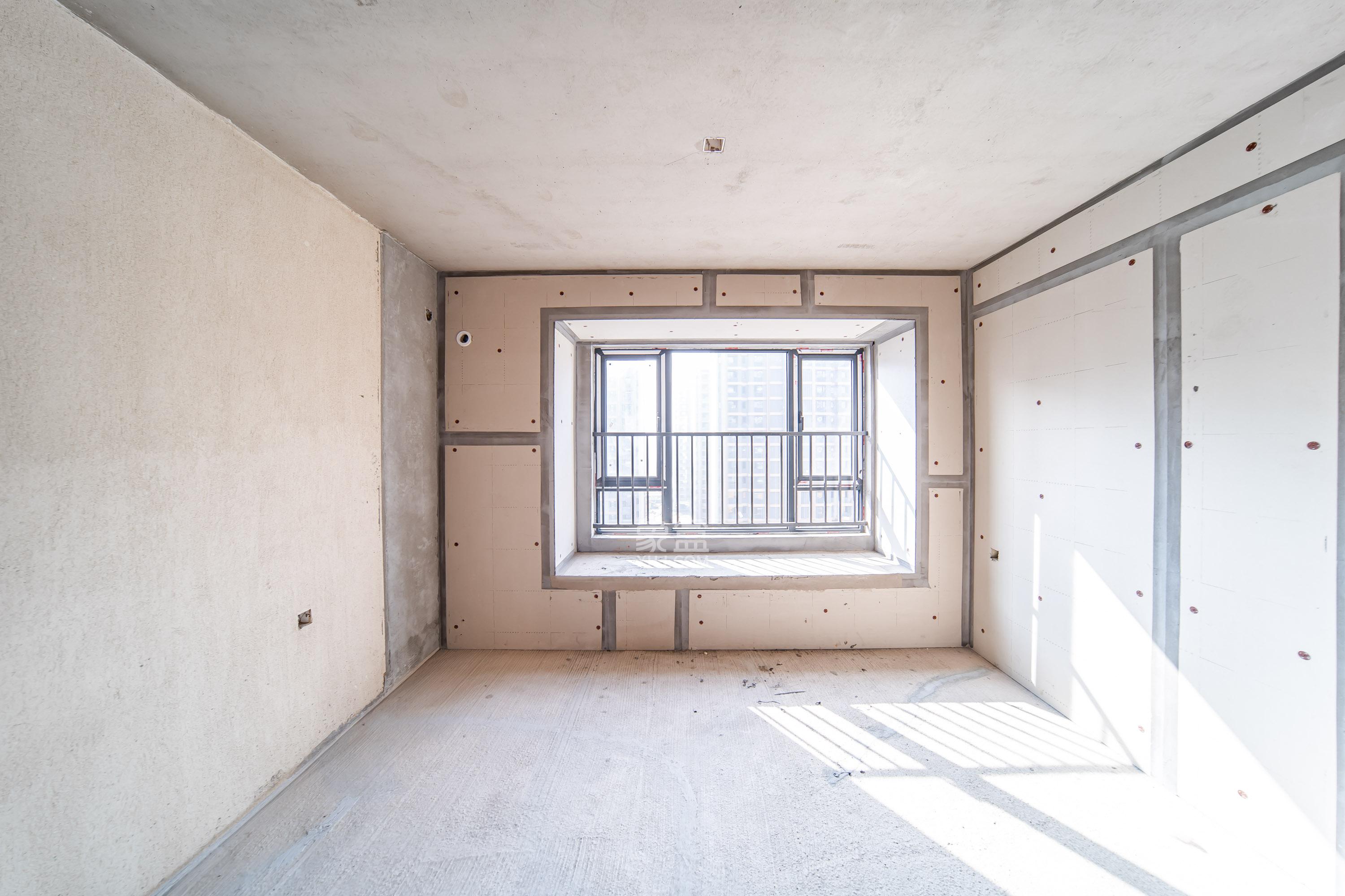 城发恒伟洋湖映2009 4室2厅1卫 1600.0元/月 城发恒伟洋湖映2009 4室2厅1卫 1600.0元/月室内图