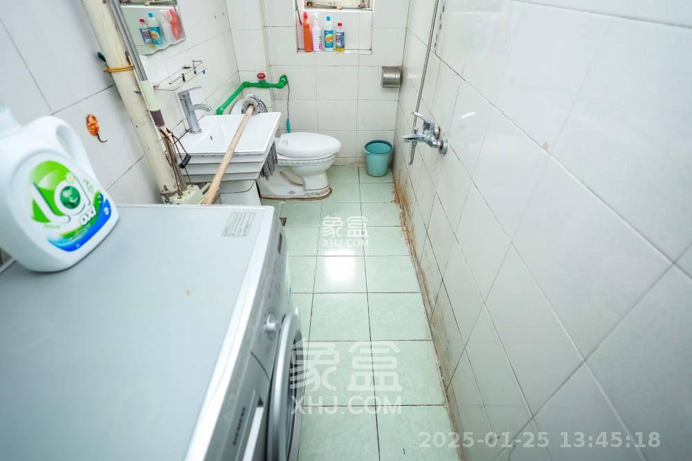 丽臣小区  3室2厅1卫   1700.00元/月室内图