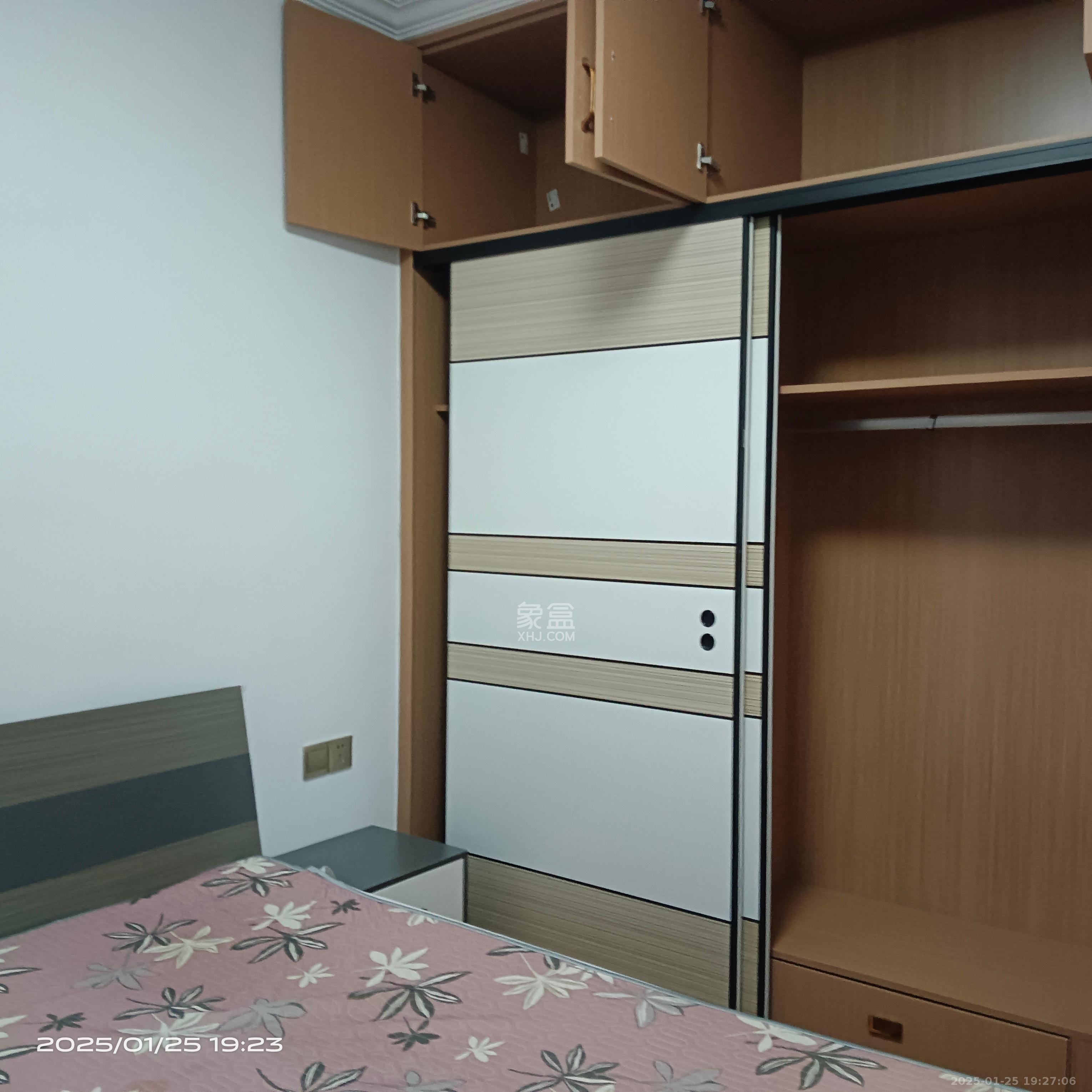 东合新苑  2室1厅1卫    2200.0元/月 东合新苑  2室1厅1卫    2200.0元/月室内图