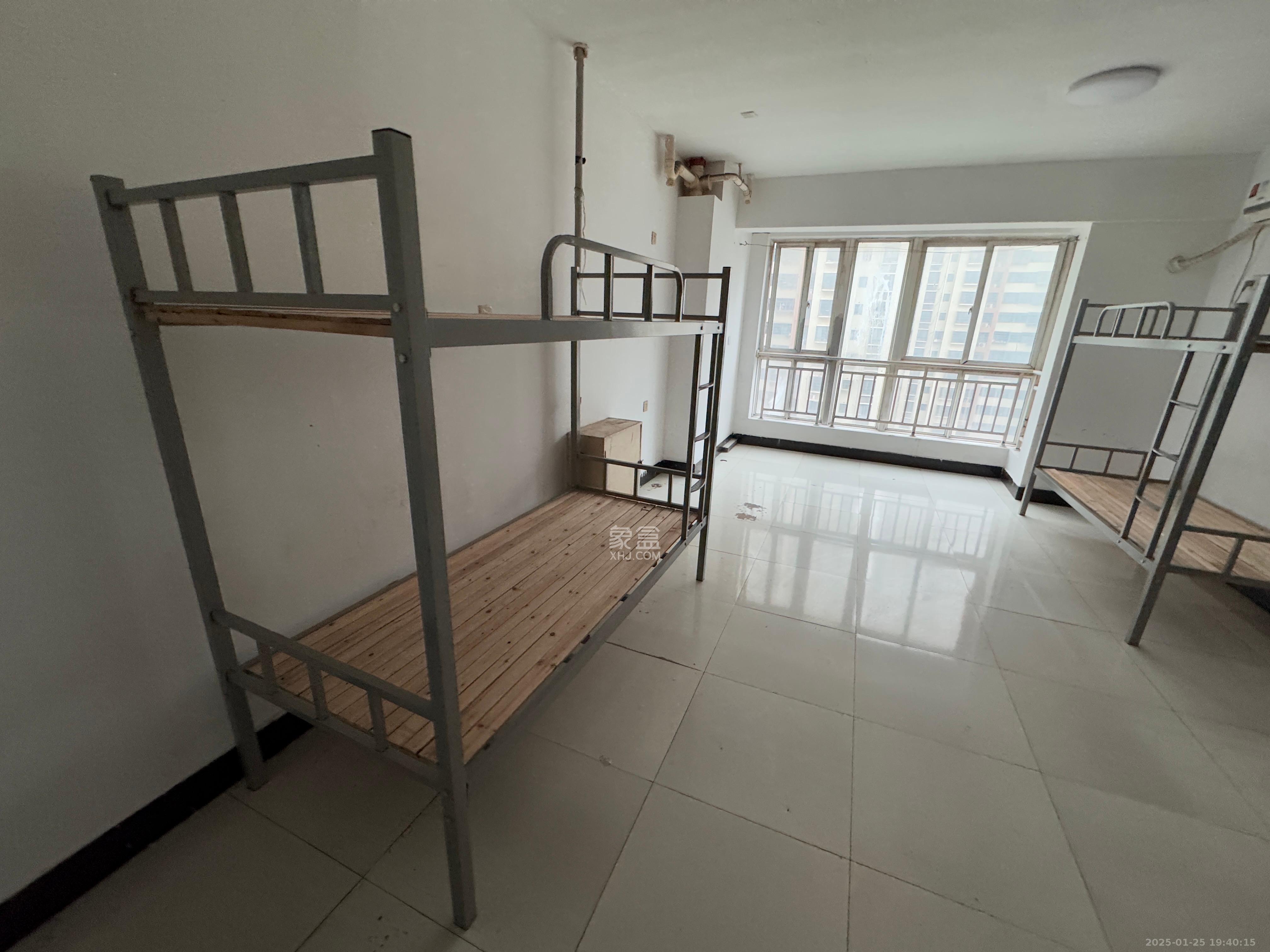 时代星城 1室1厅1卫 700.0元/月 时代星城 1室1厅1卫 700.0元/月室内图