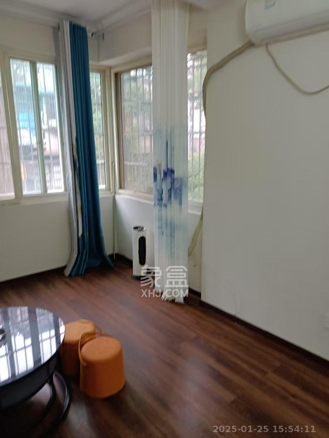 鑫天佳园 2室1厅1卫 1700.0元/月 鑫天佳园 2室1厅1卫 1700.0元/月室内图