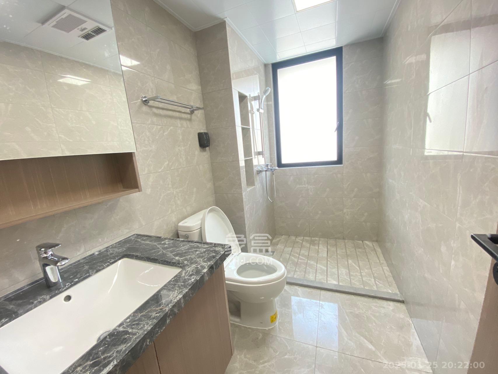 中海麓山境北区 4室2厅2卫 2900.0元/月 中海麓山境北区 4室2厅2卫 2900.0元/月室内图