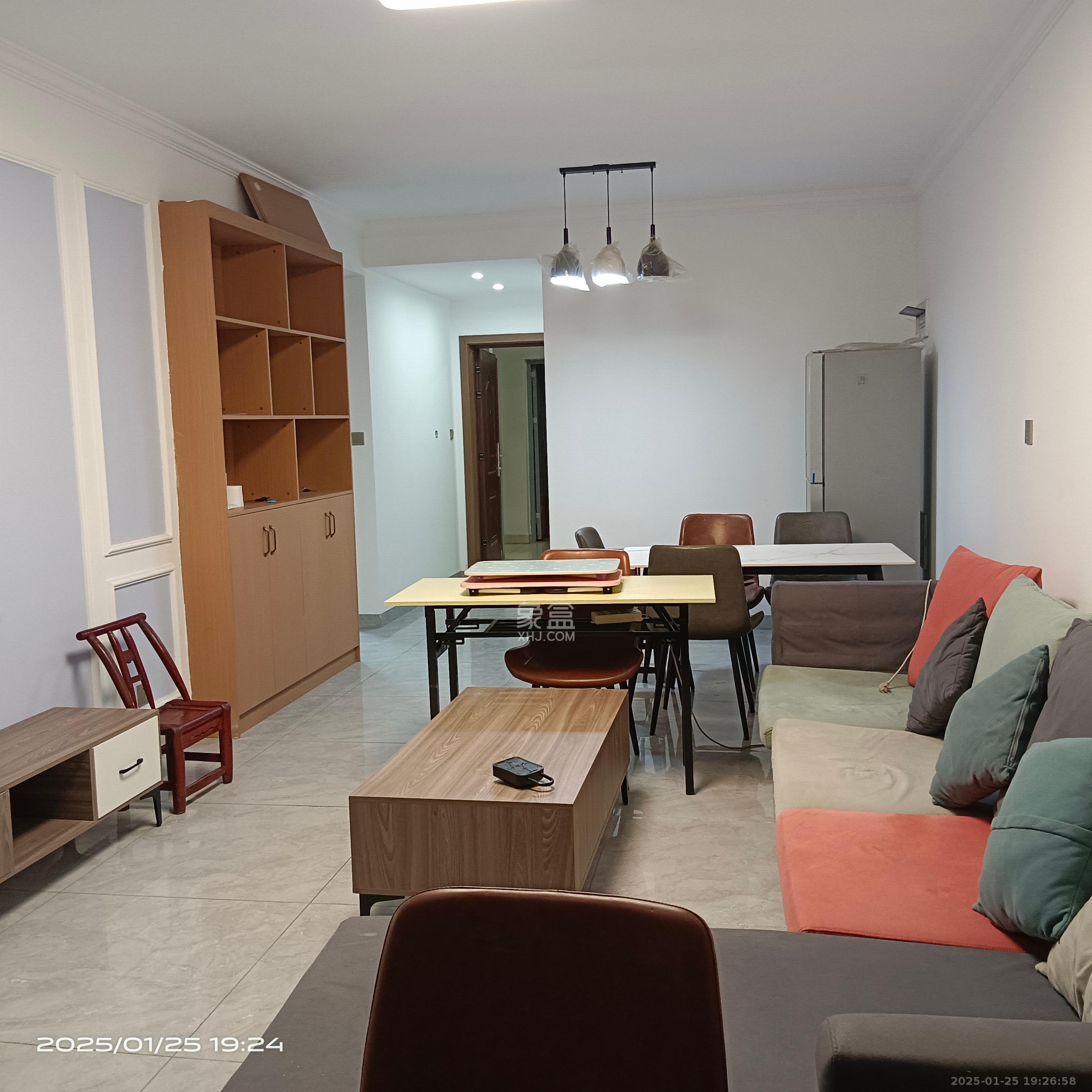 东合新苑  2室1厅1卫    2200.0元/月 东合新苑  2室1厅1卫    2200.0元/月室内图1