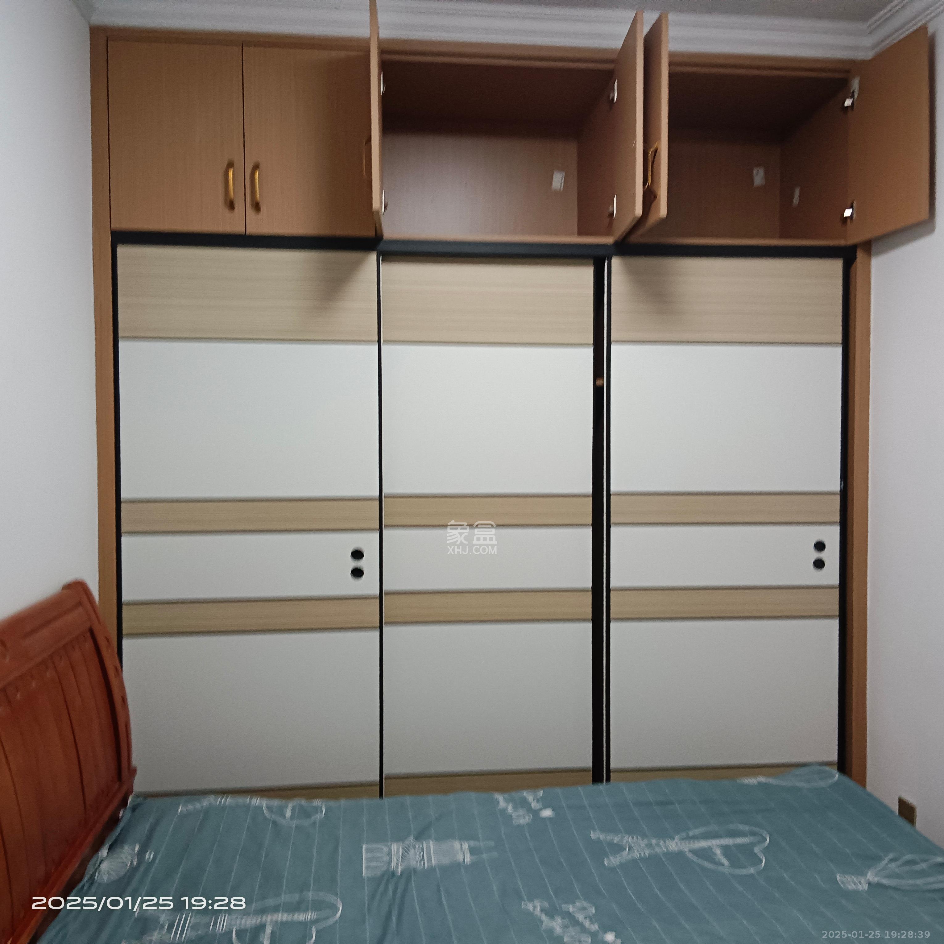 东合新苑  2室1厅1卫    2200.0元/月 东合新苑  2室1厅1卫    2200.0元/月室内图